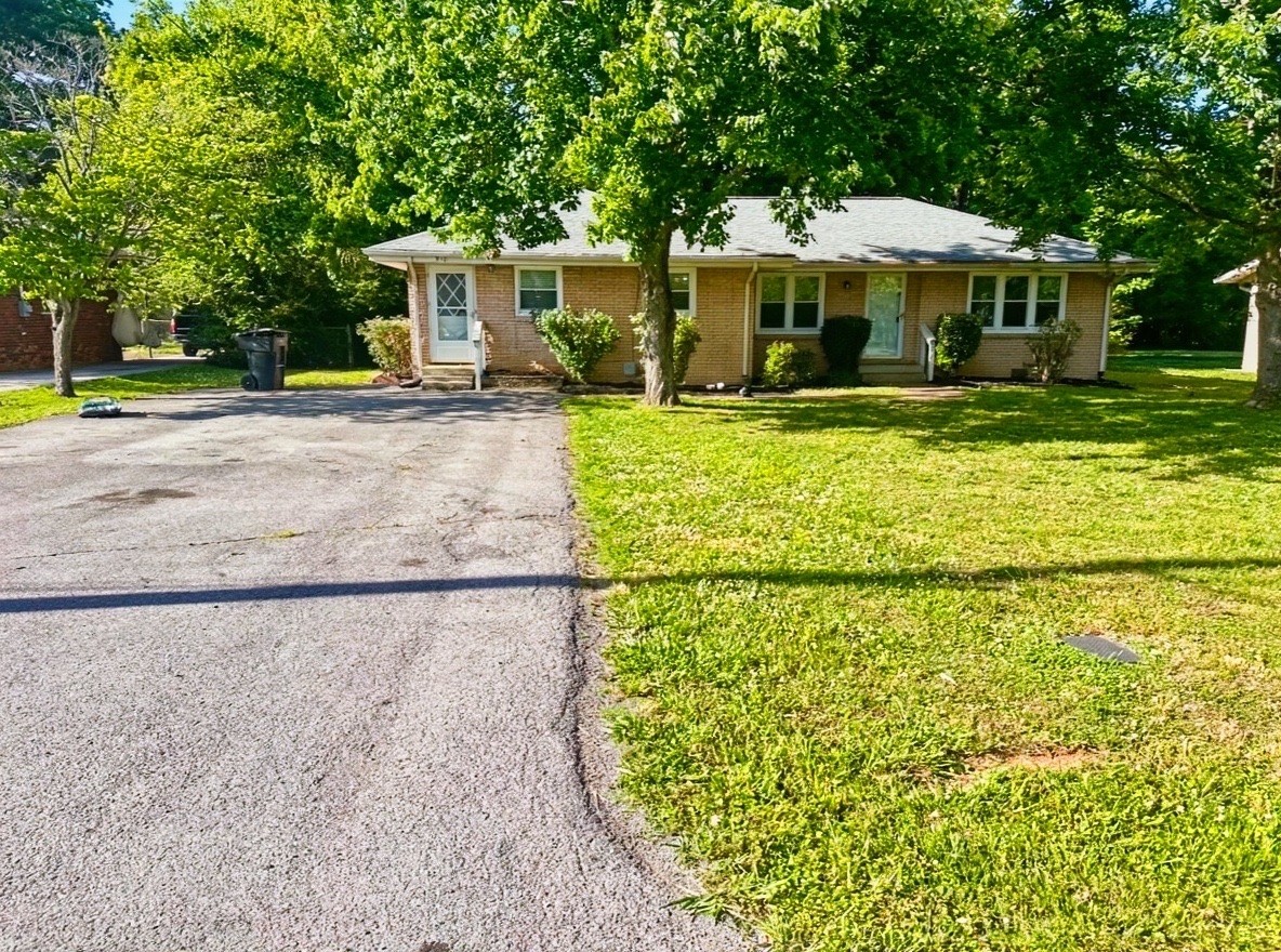 910 Glenwood Dr