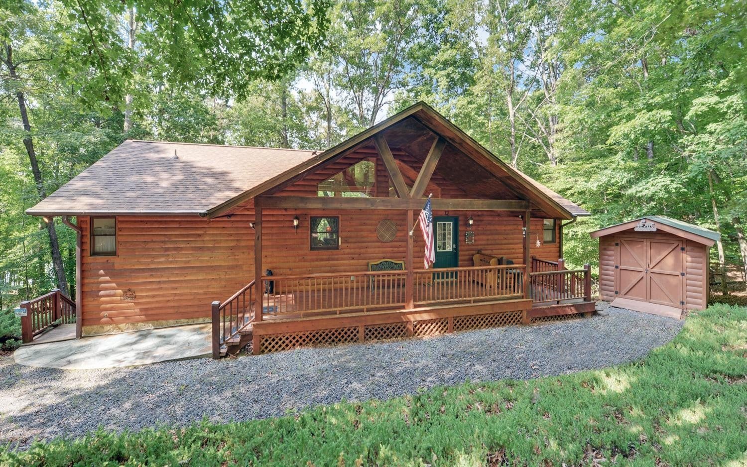 127 Lazy Creek Ln
