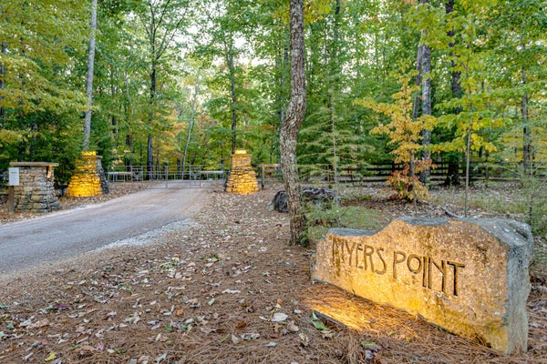 19 MYERS POINT RD, SEWANEE, TN 37375 - Image b33bba6a7af7faa9cd4aa5d7e262e407/1334814443