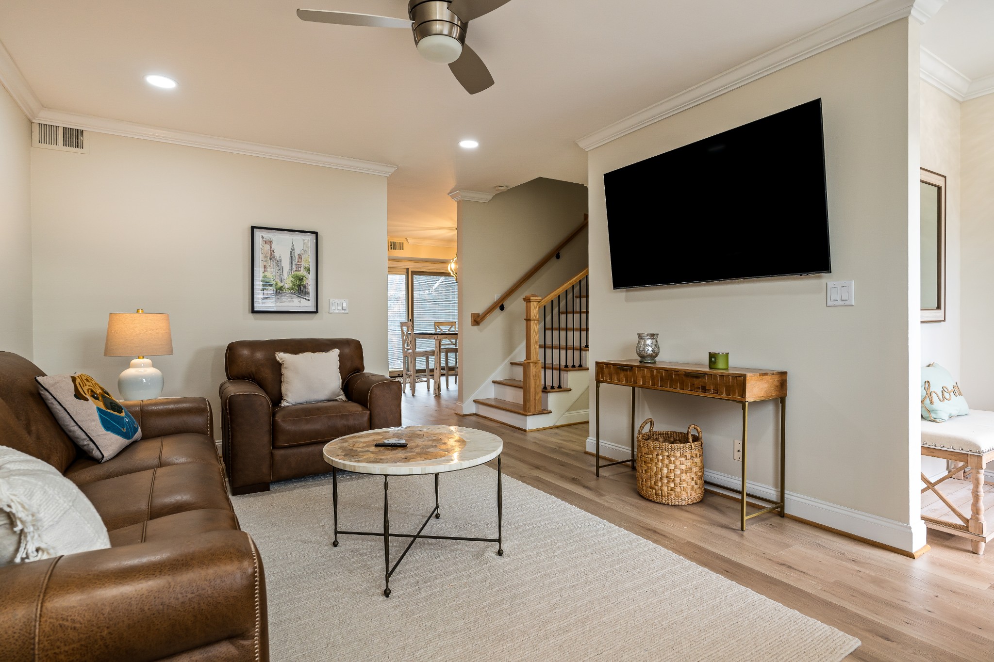 1010 Country Club Rd N3