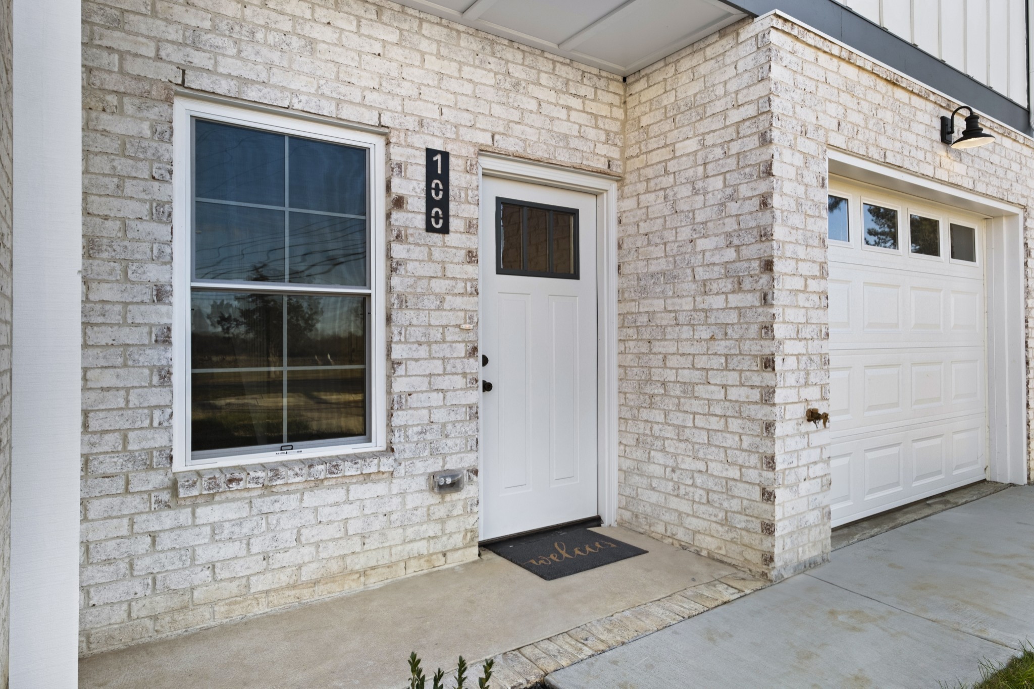 104 Maple View Dr