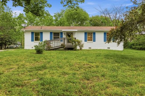 113 Mae Cir Dickson TN 37055