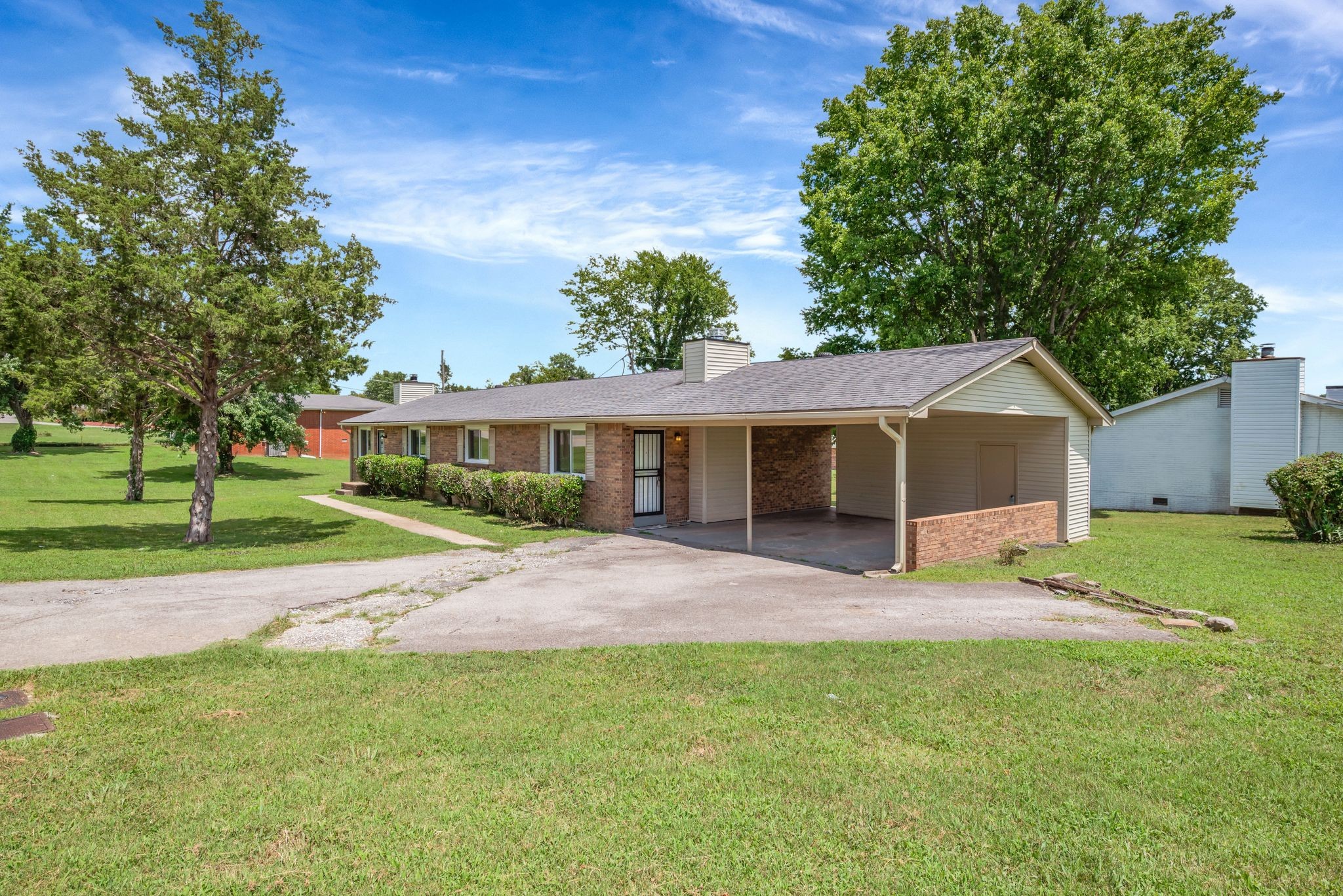 3900 Drakes Branch Rd