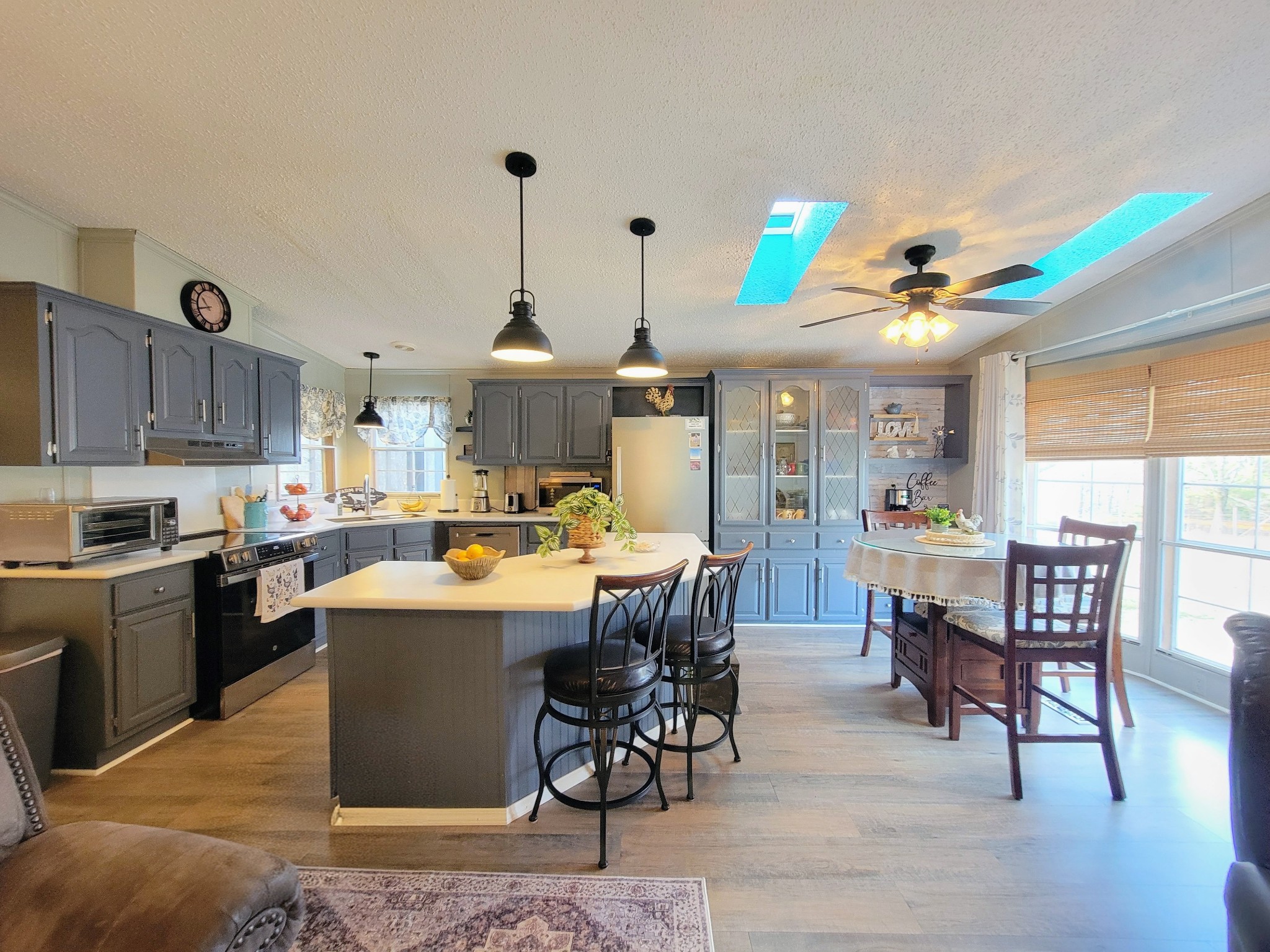 220 Carmak Adkins Ln