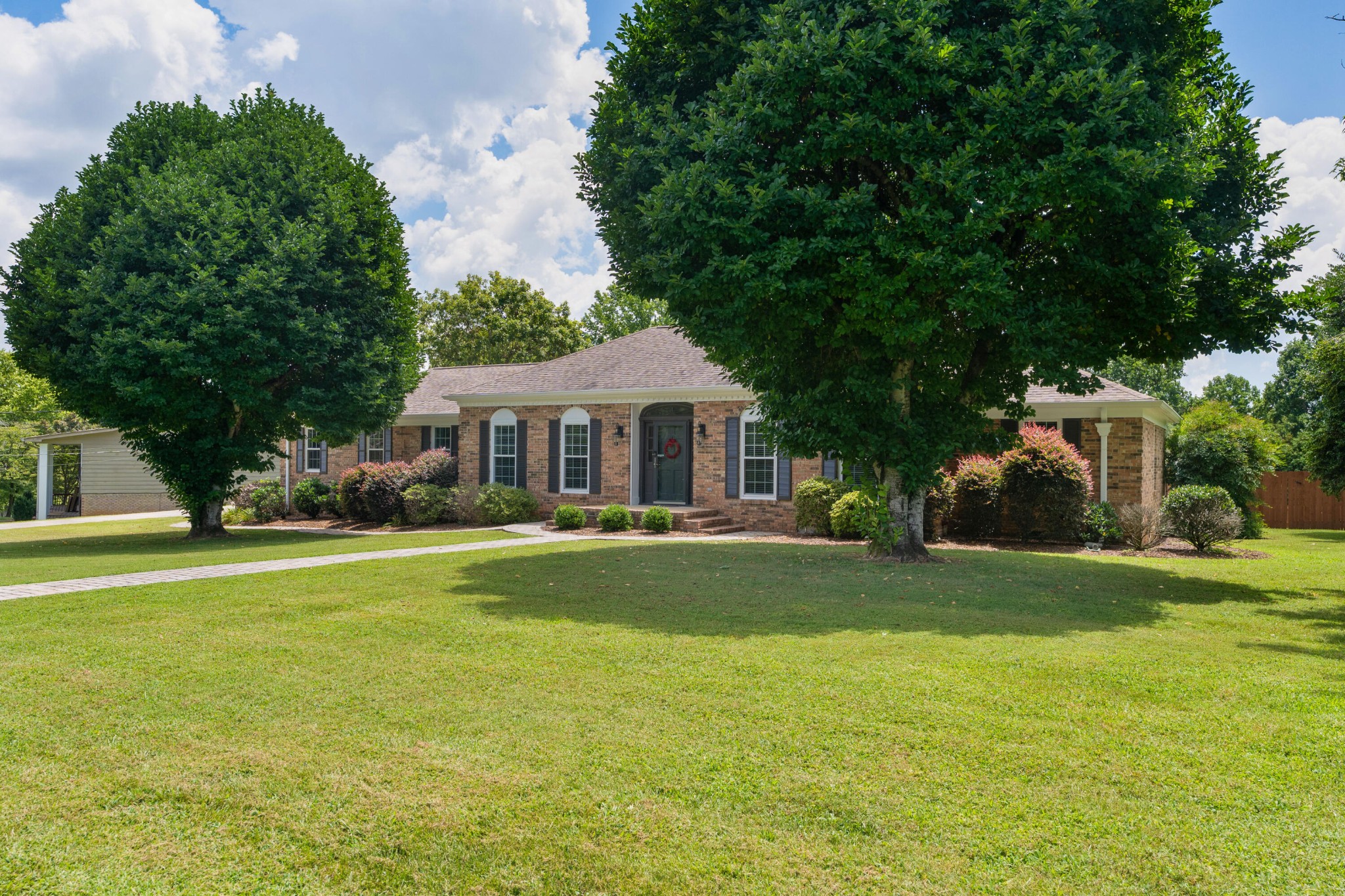 3351 Oak Burr Drive