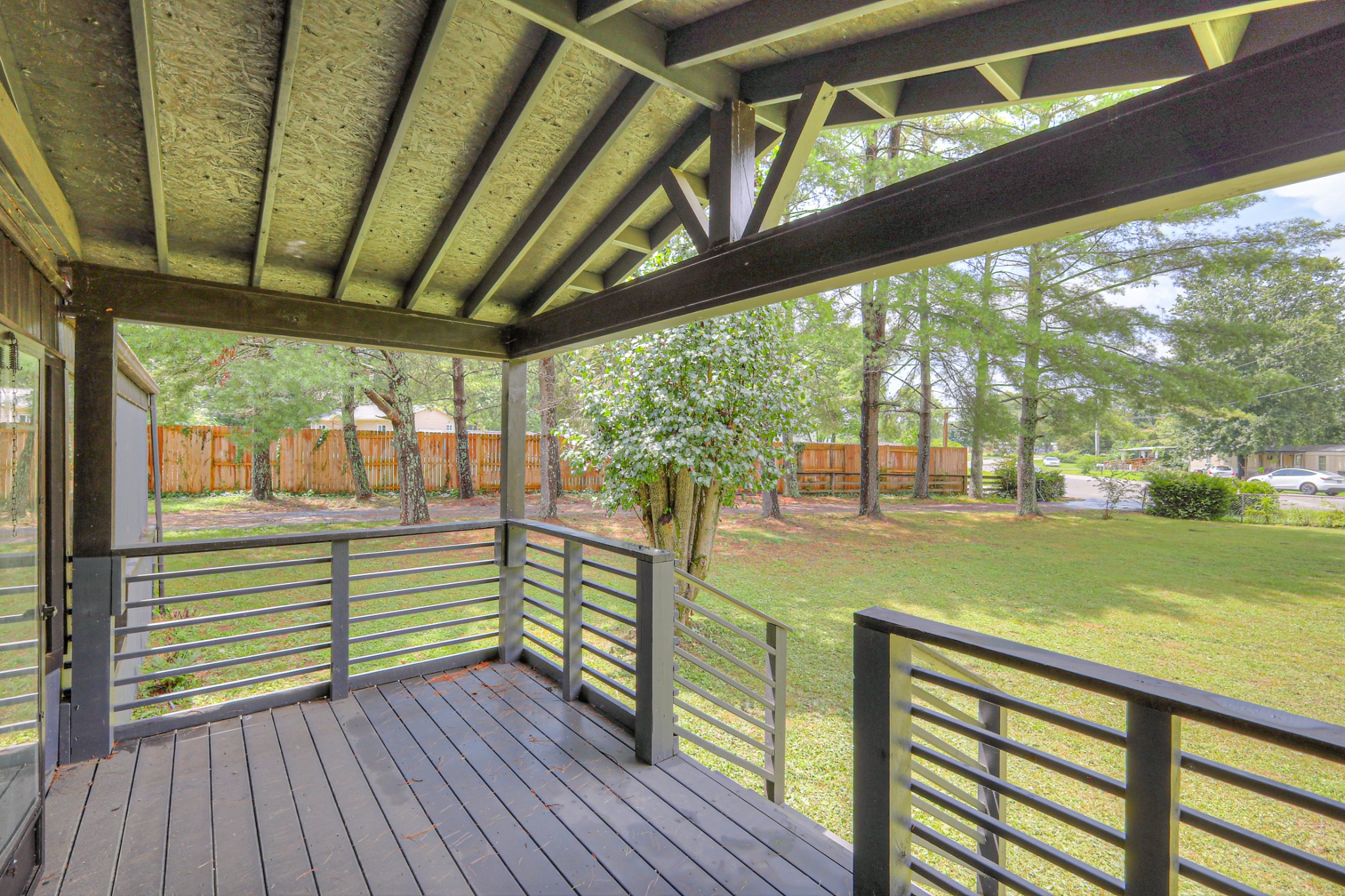 915 Hearthstone Ct