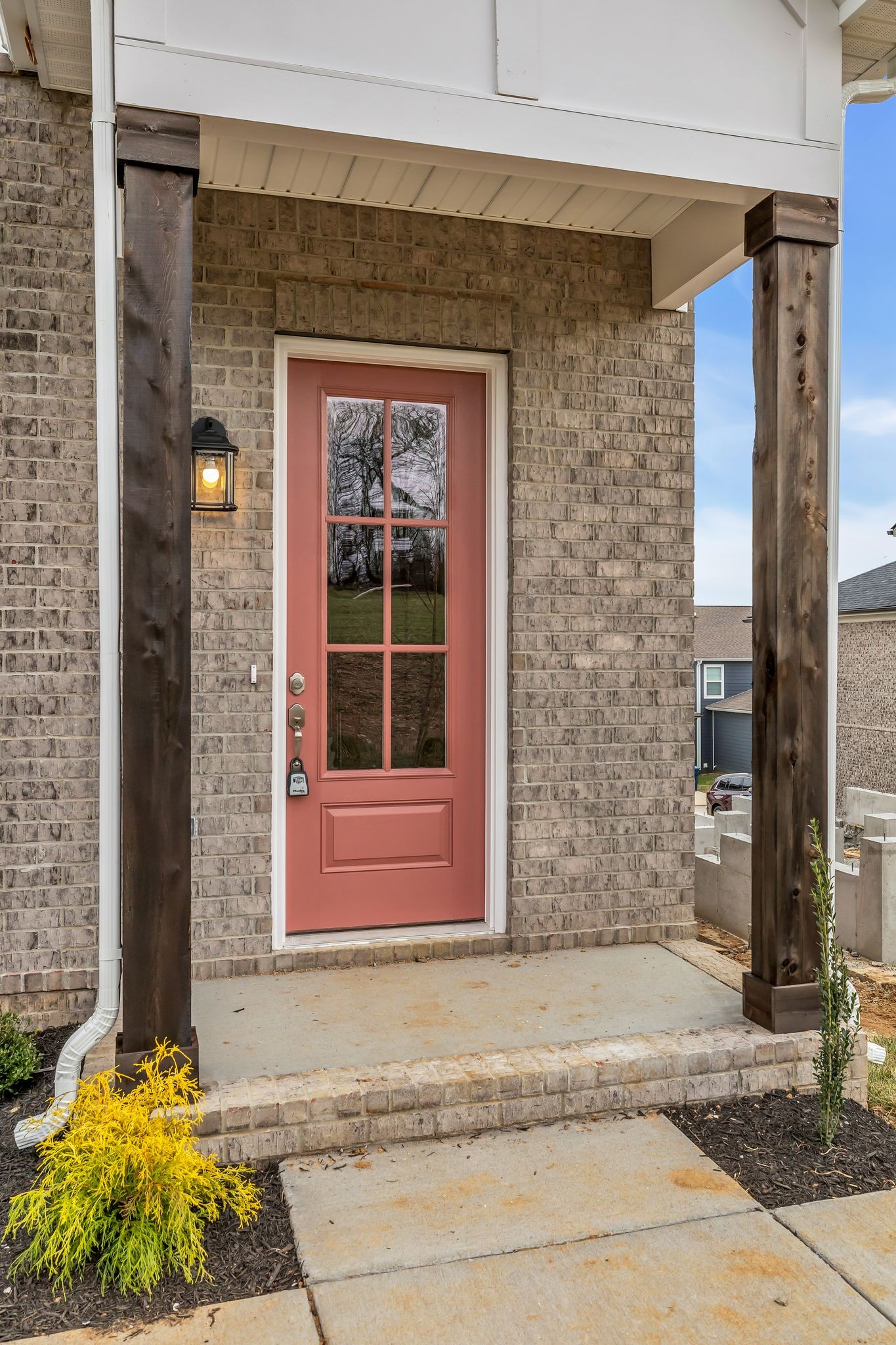 1105 Freeboard Alley