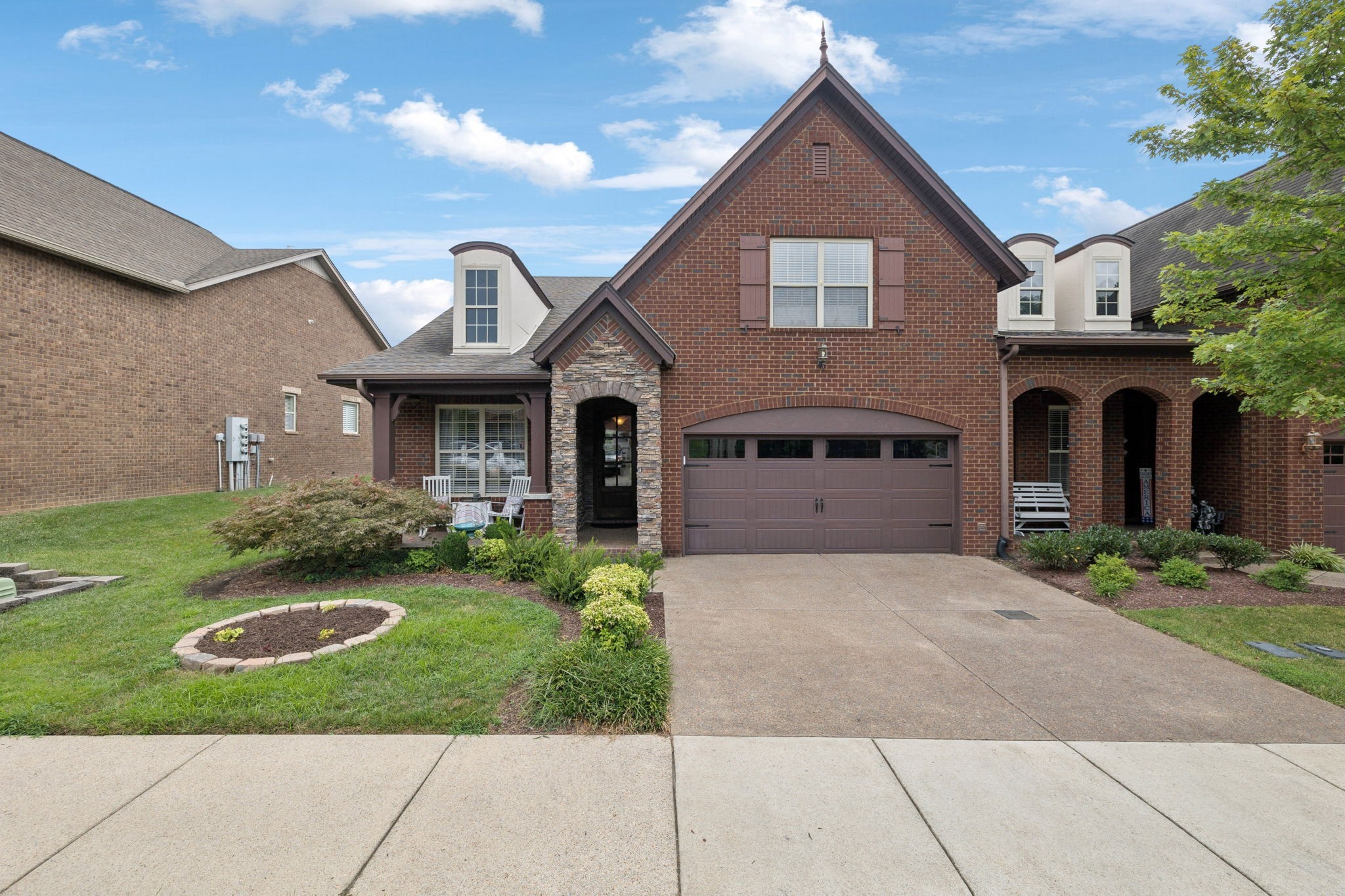 125 Village Cir