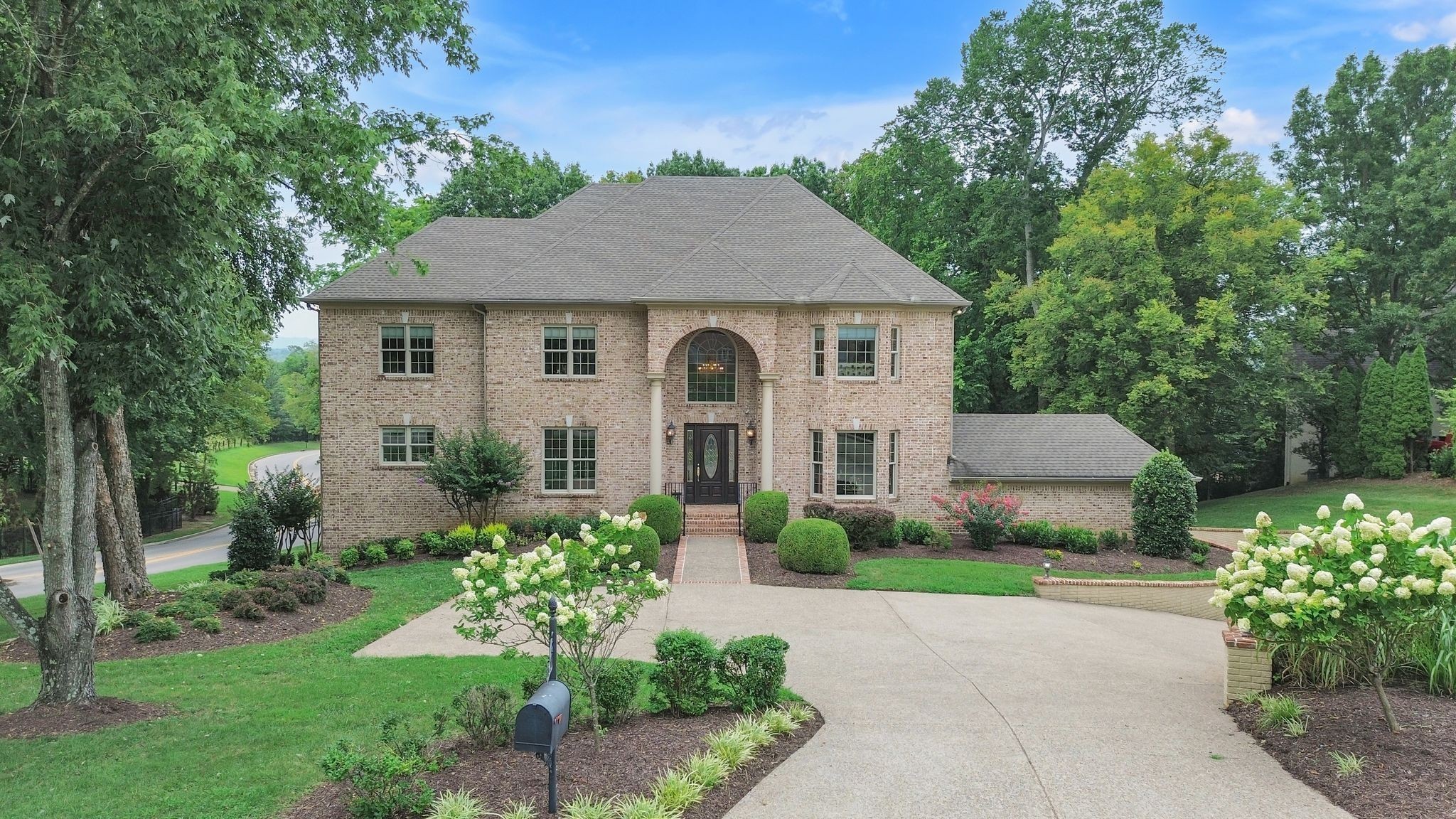 9619 Deer Track Ct