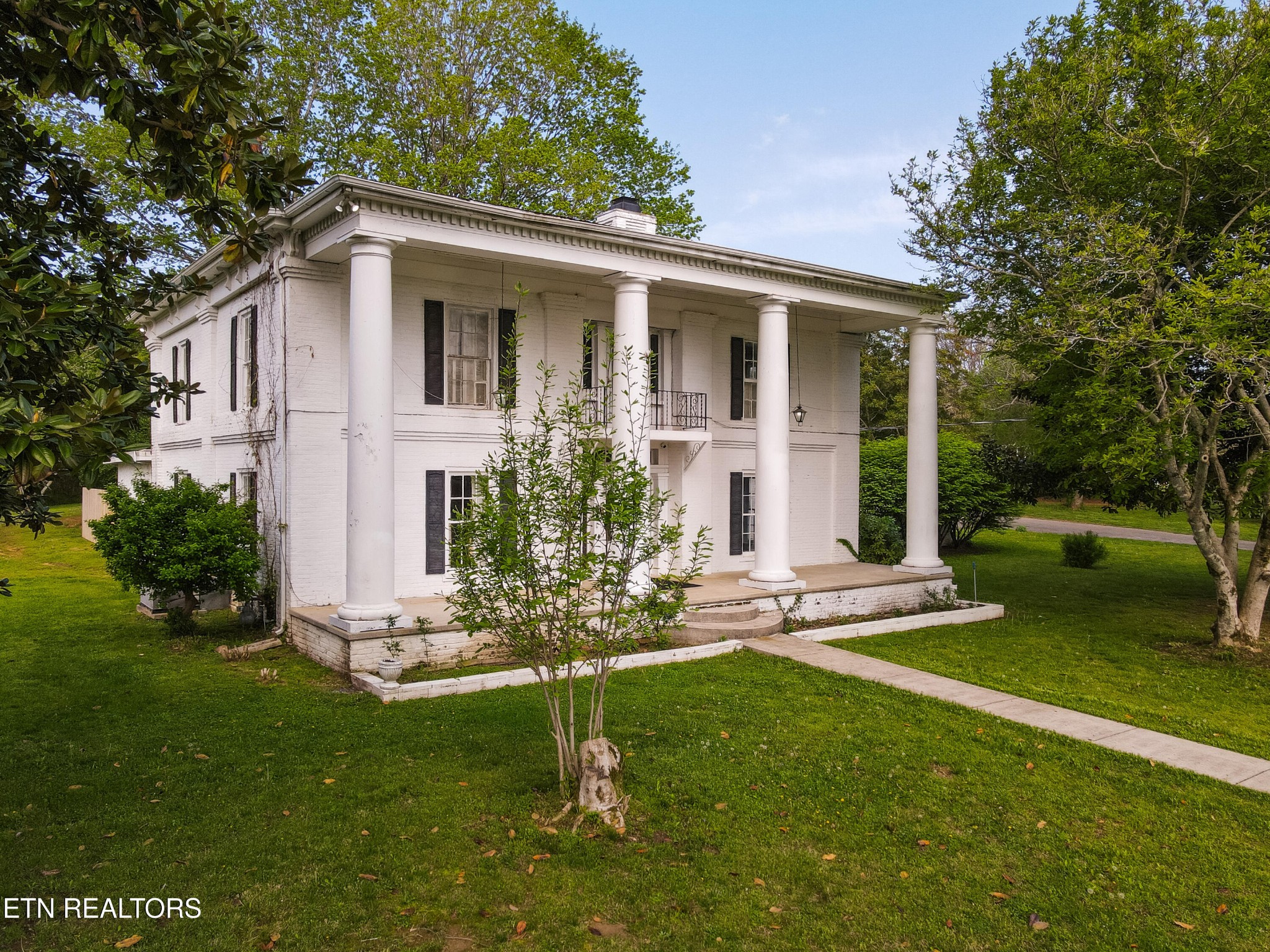 673 Charles Golden Rd