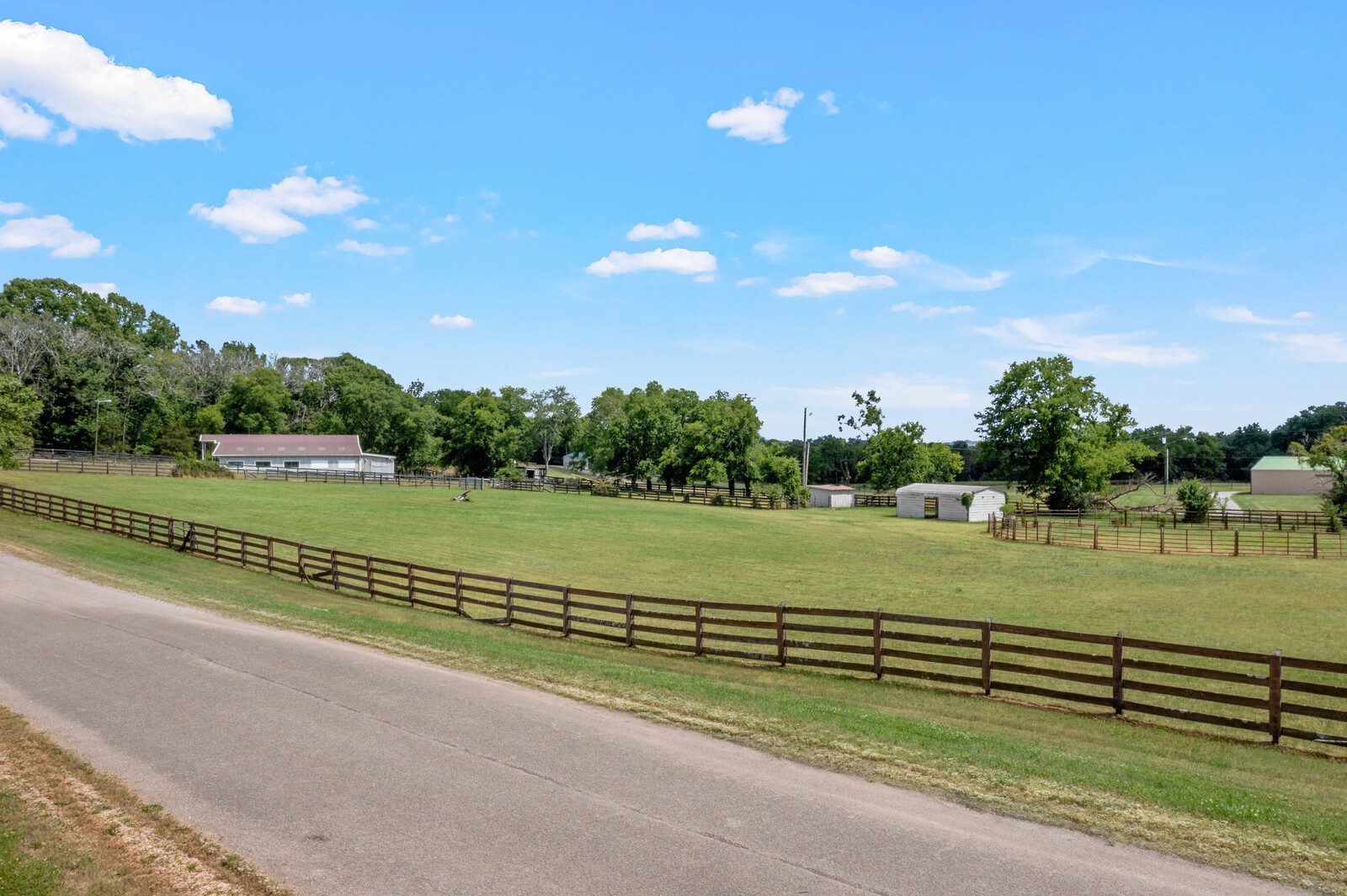105 Pineywood Acres Dr