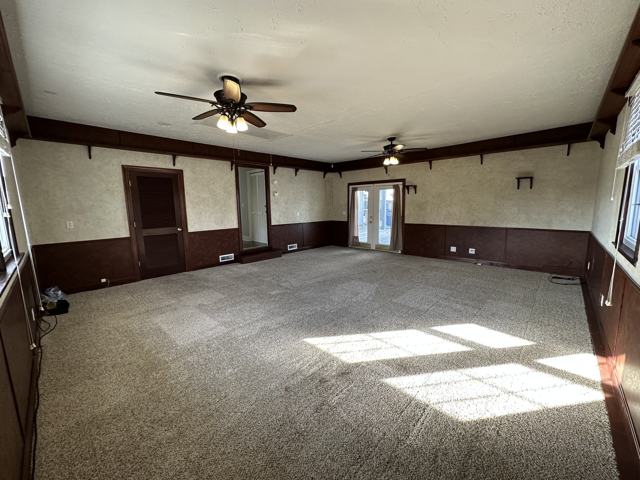 117 Blue Ribbon Pkwy