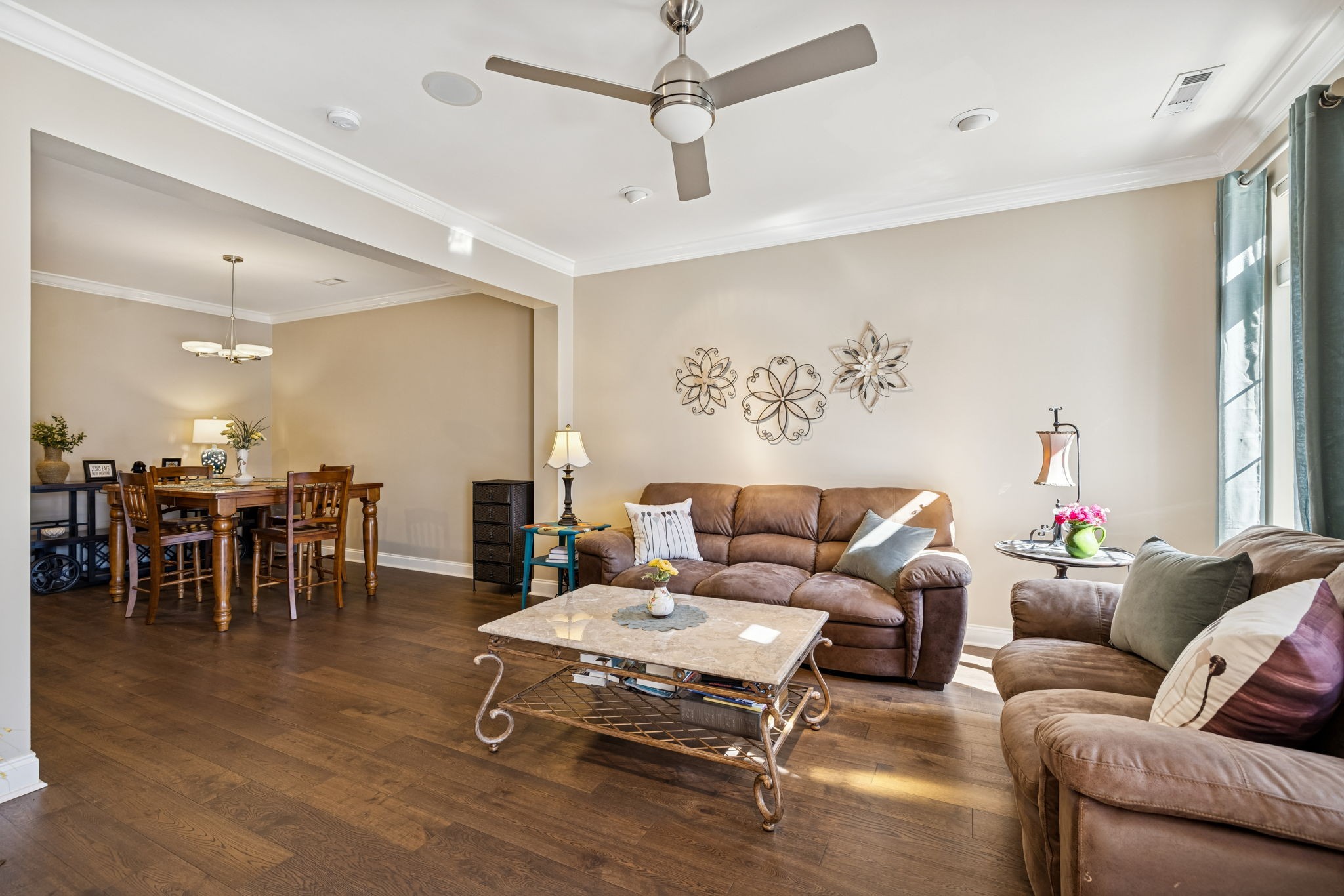 1306 Trenton Ln