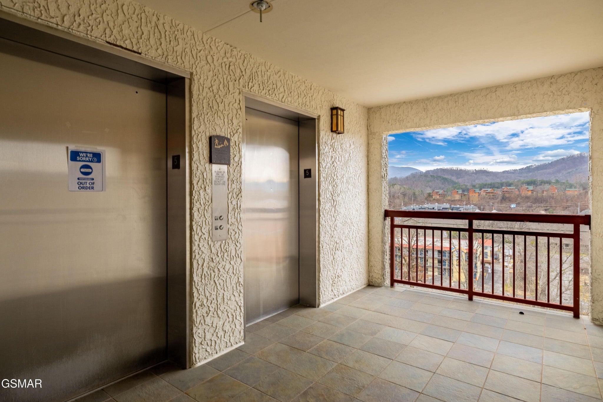212 Dollywood Lane 355