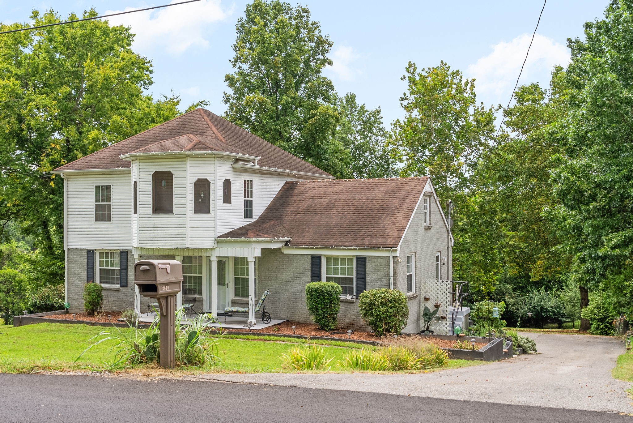 2610 Airpark Dr