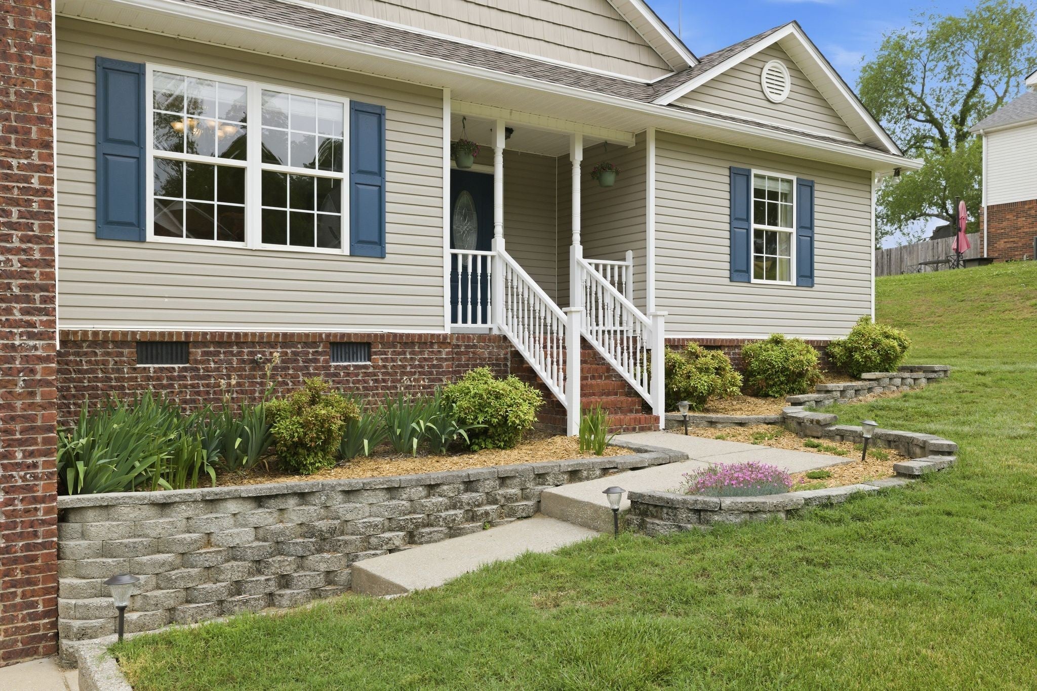 218 Shady Dr