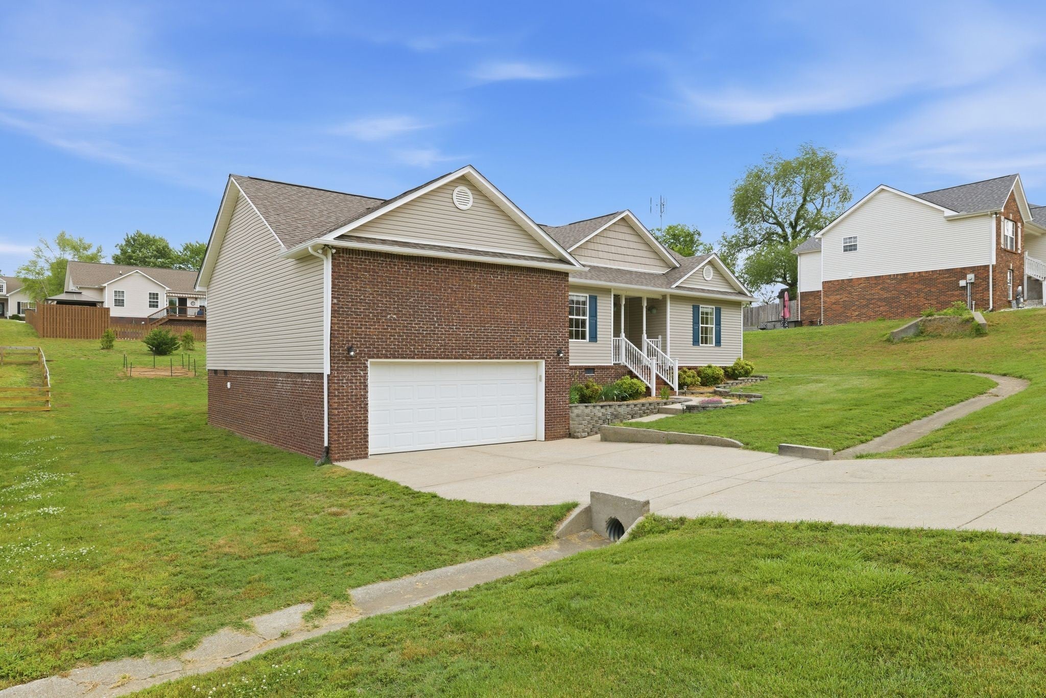 218 Shady Dr