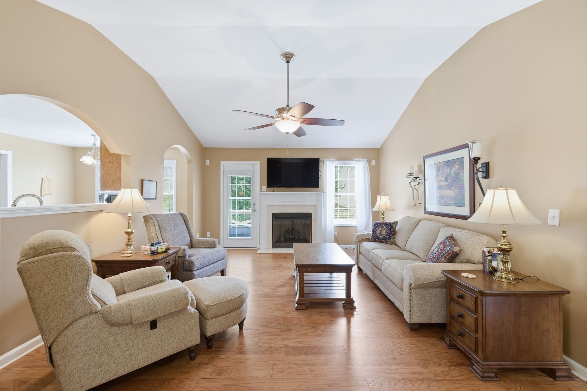 218 Shady Dr