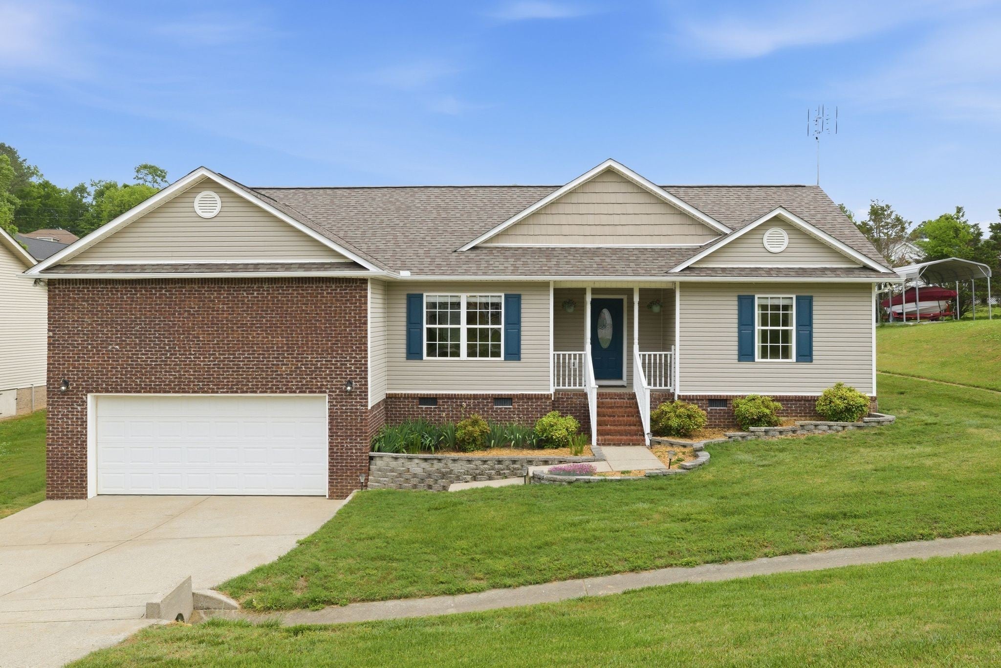 218 Shady Dr