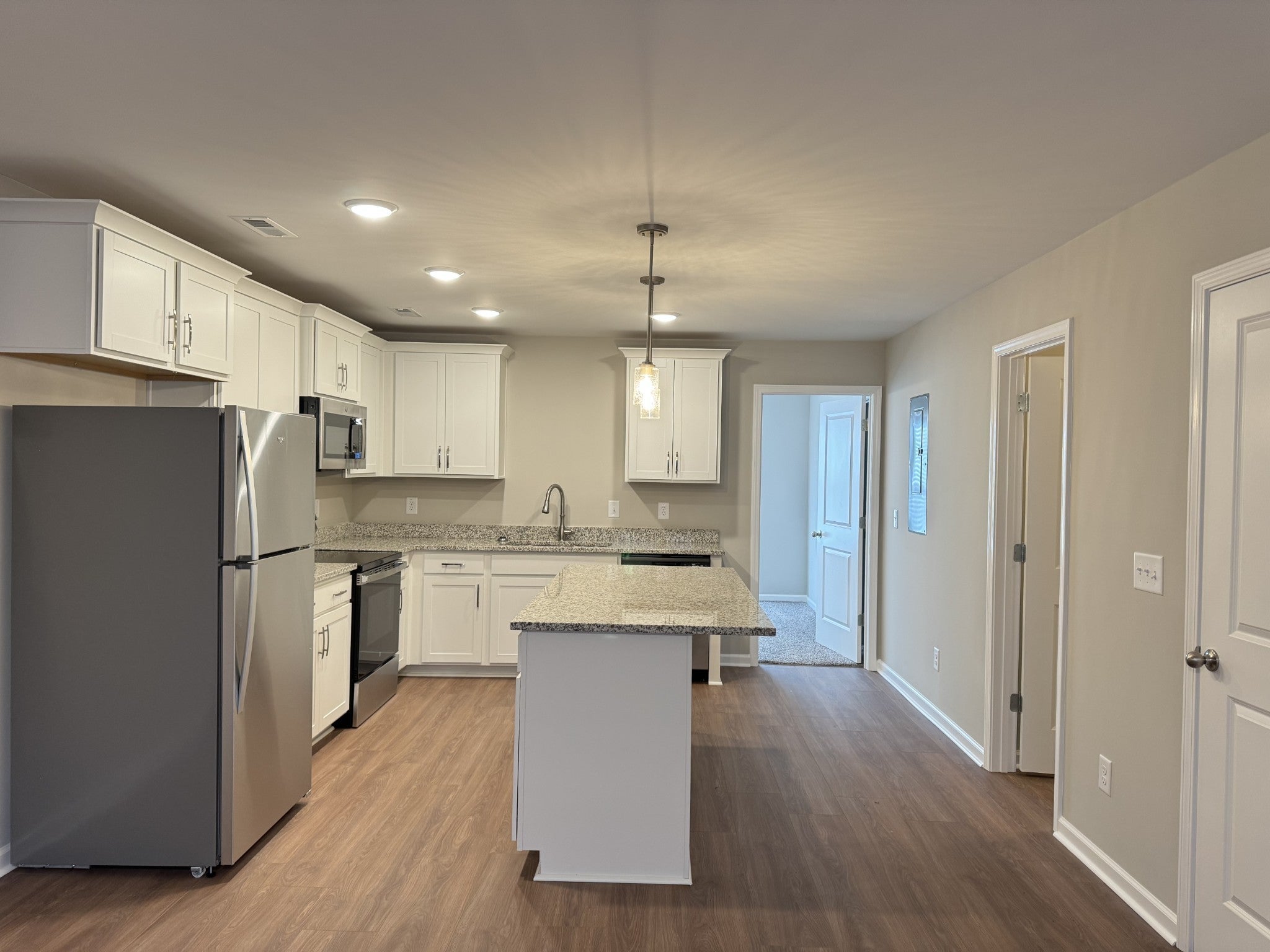 2201 Eldos Trace Cir B