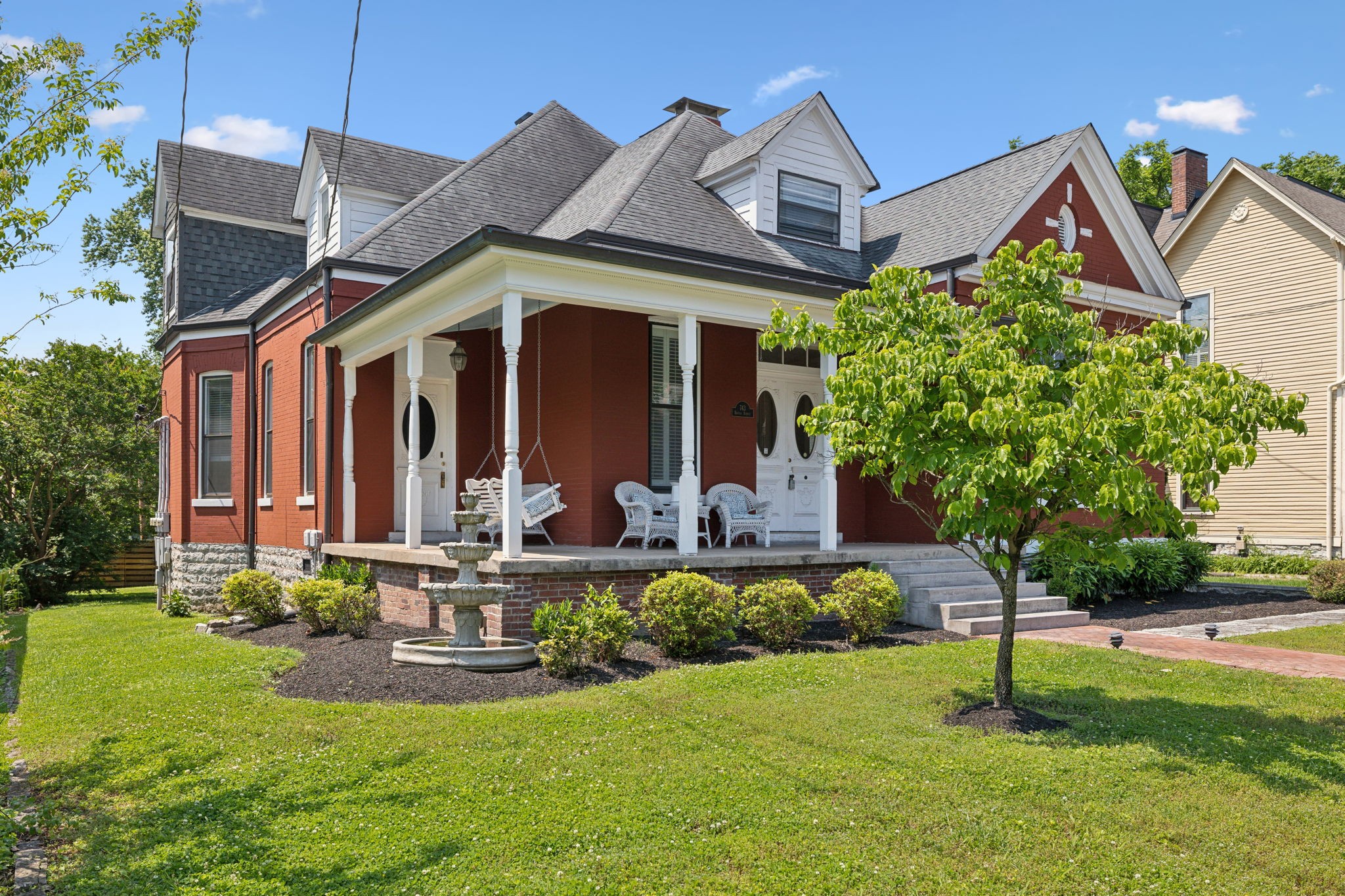 743 Benton Ave