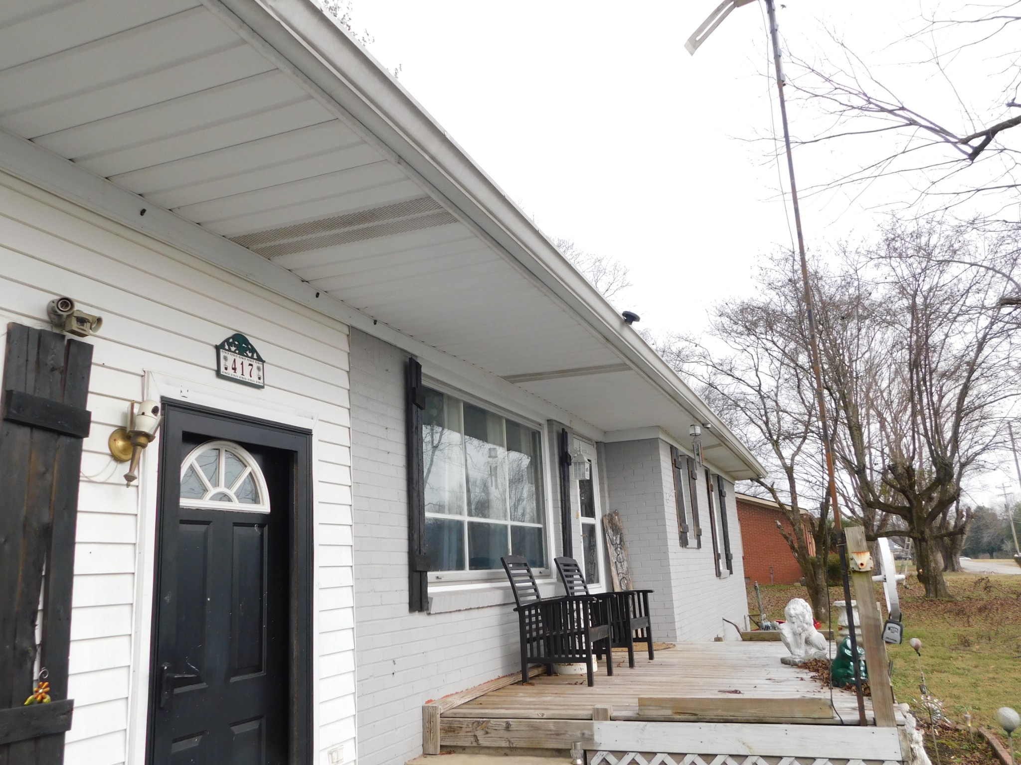 417 Old Highway 31 E