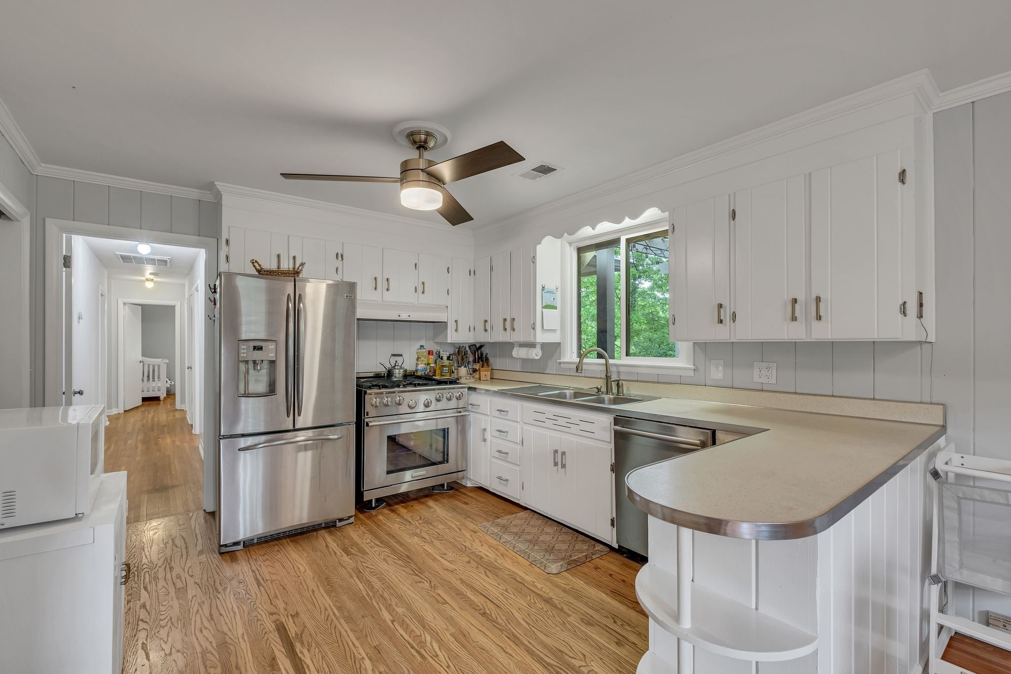 1008 Downey Dr, Nashville TN 37205 4-bed home, photo 5 of 53