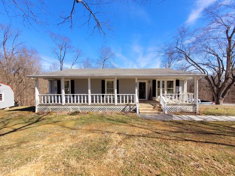 4007 Edgar Dillard Rd Greenbrier TN 37073