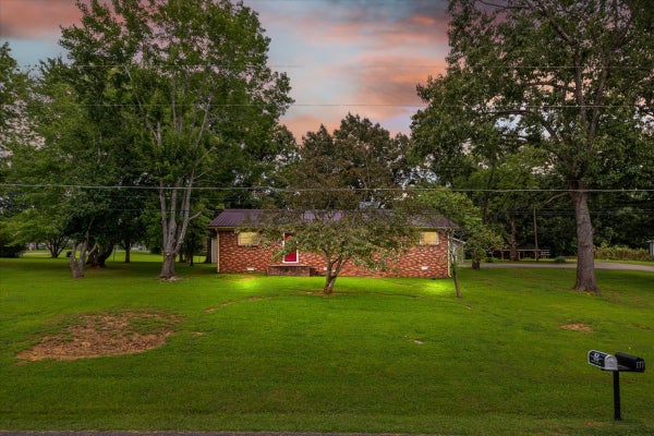 166 PARRISH LN, MC EWEN, TN 37101 - Image b3c583447f6e1e257abd64bb2c876a50/730268927