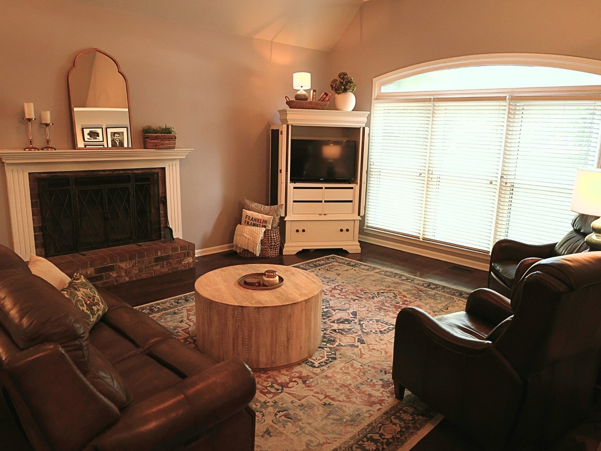 224 Pebble Glen Dr