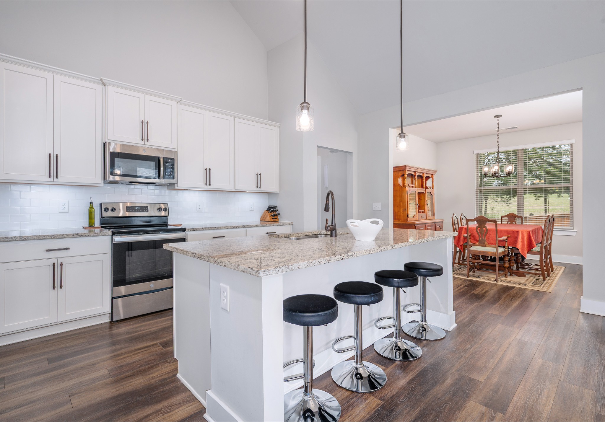 142 Fireside Dr