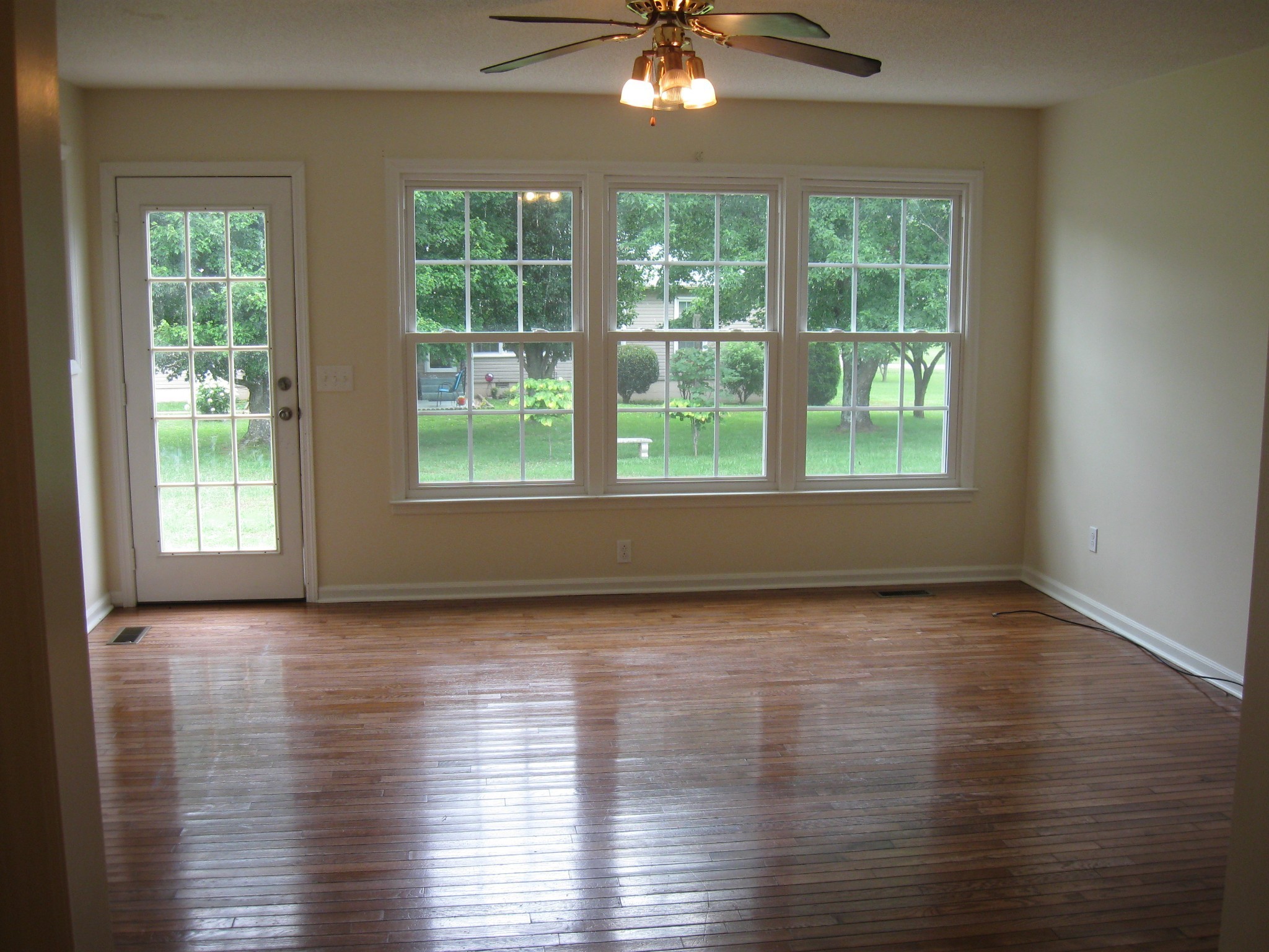 224 Gaines Cir