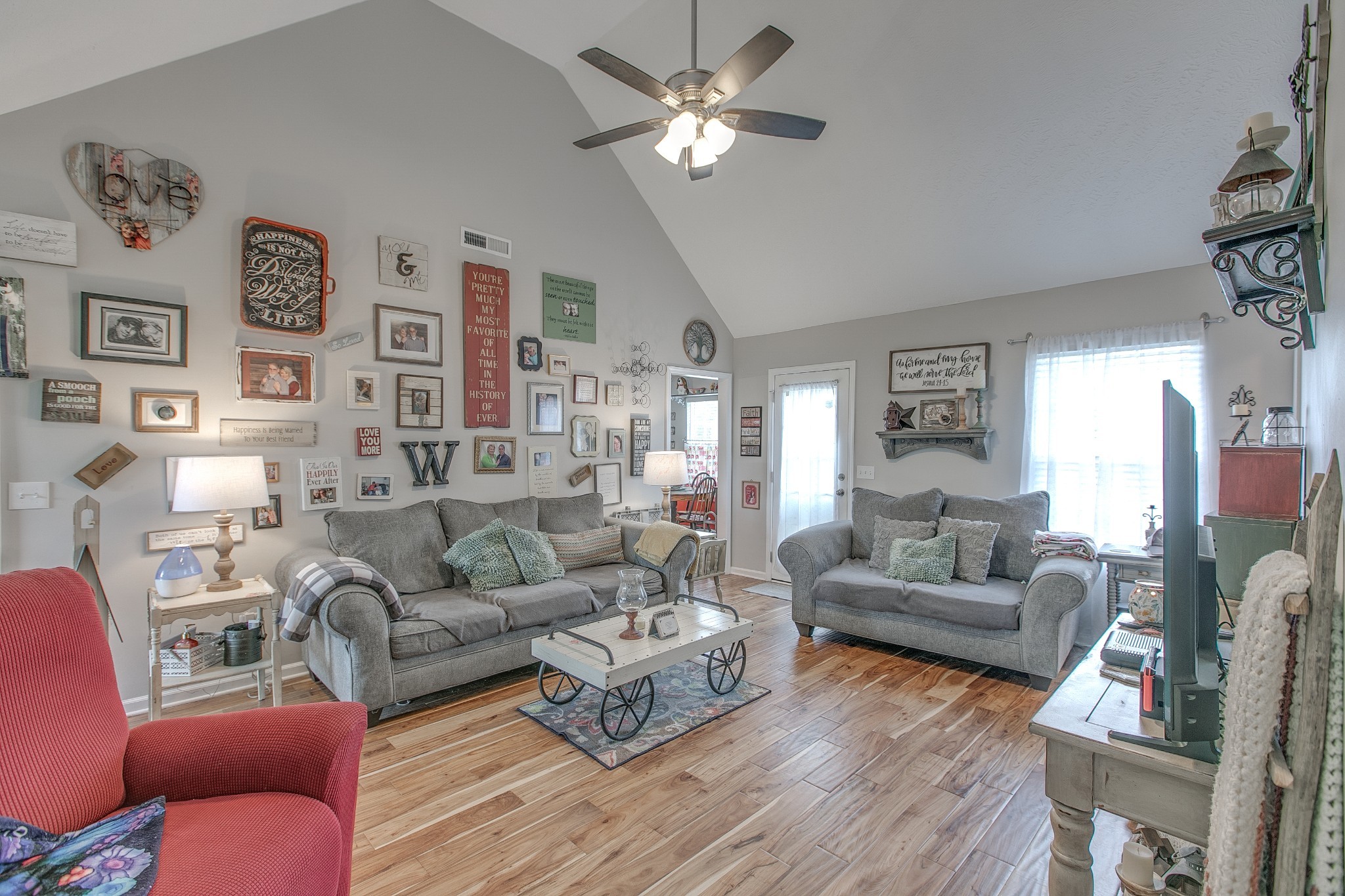 5064 Tricia Pl