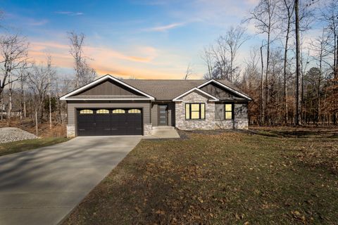 1517 Ridgeview Run Lynchburg TN 37352