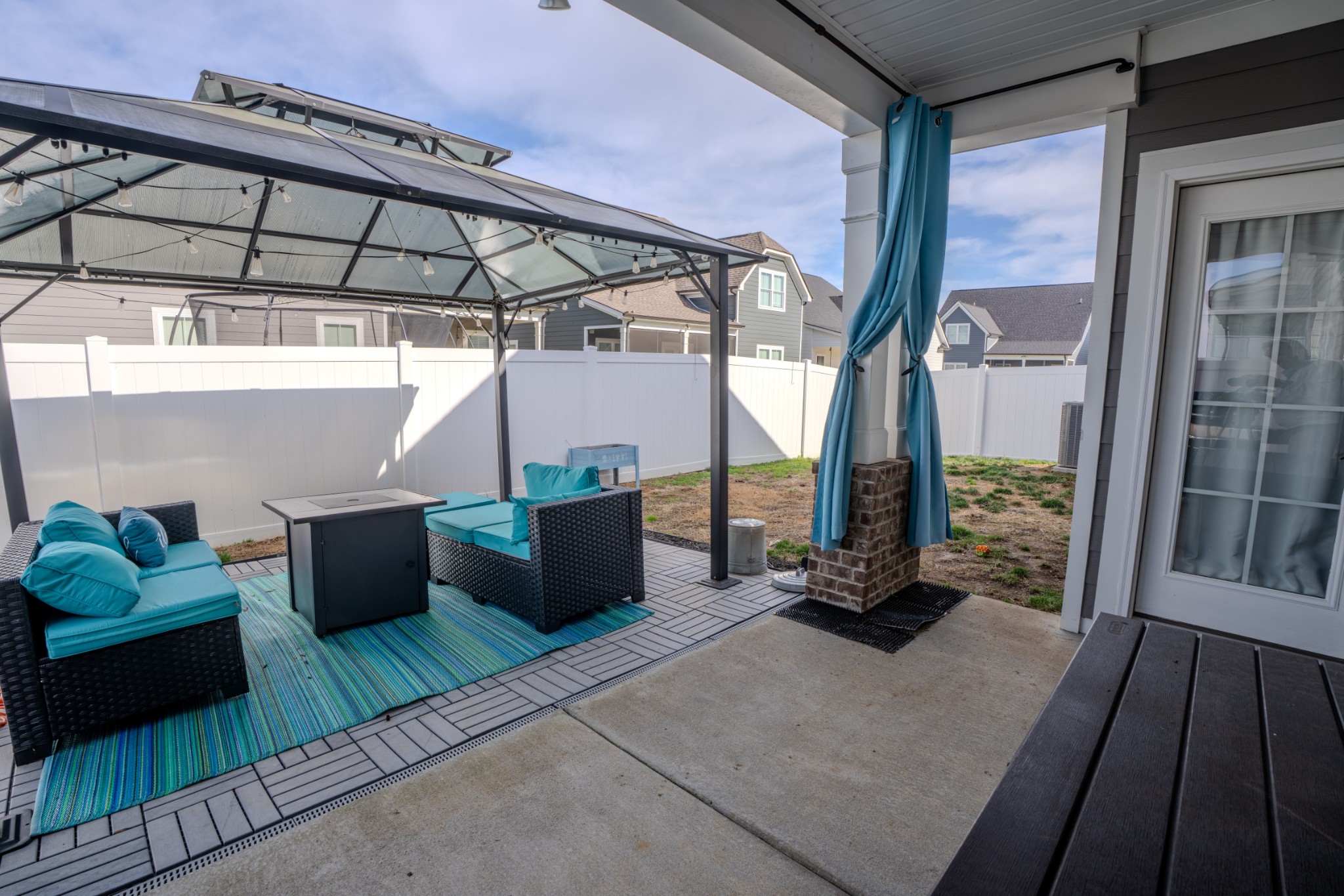 416 Spotted Saddle Ct