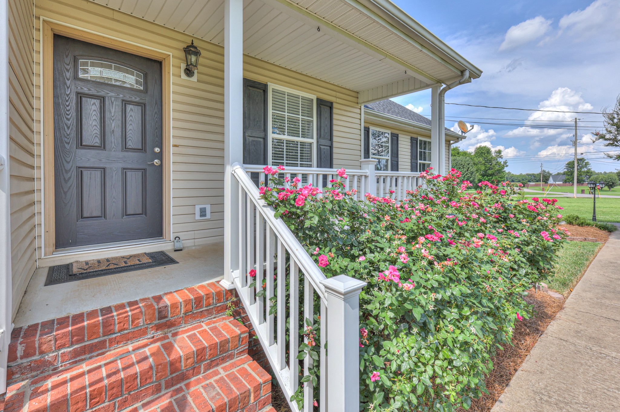 212 Towbridge Dr