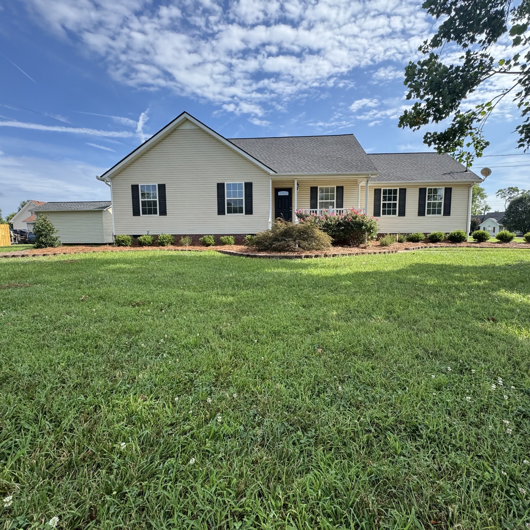 212 Towbridge Dr