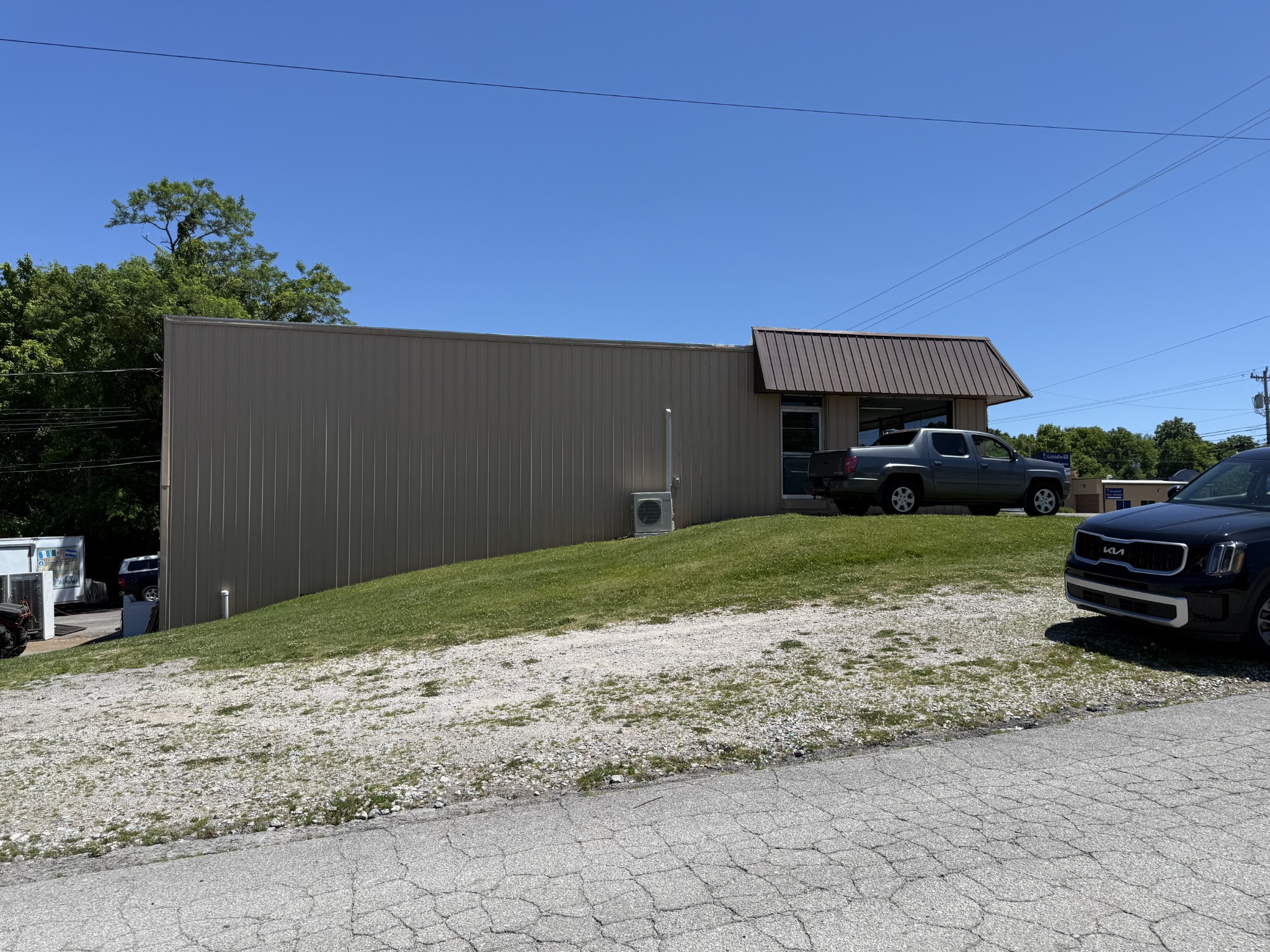410 S James M Campbell Blvd