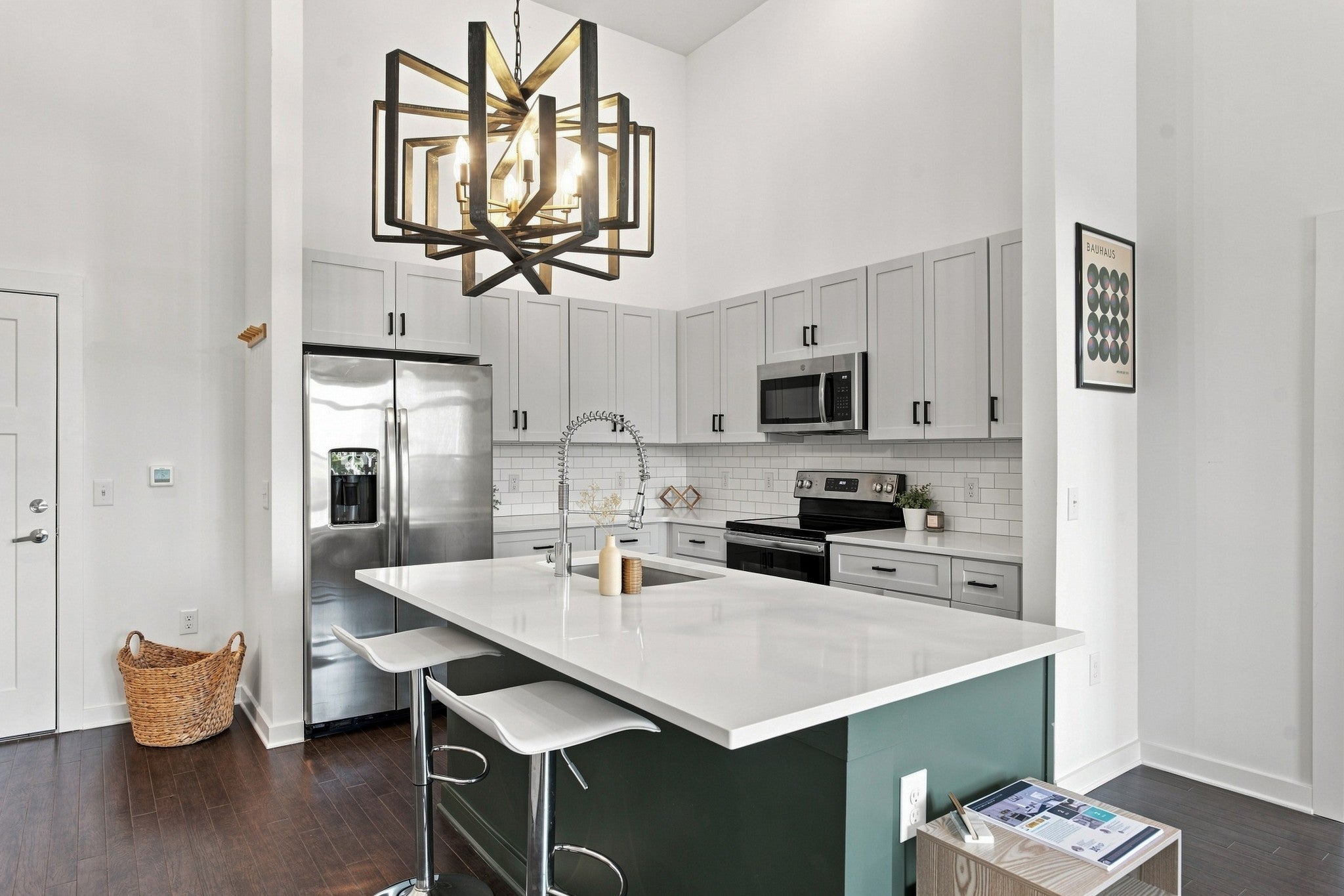 2-bed listing at 1620 54th Ave N, Nashville