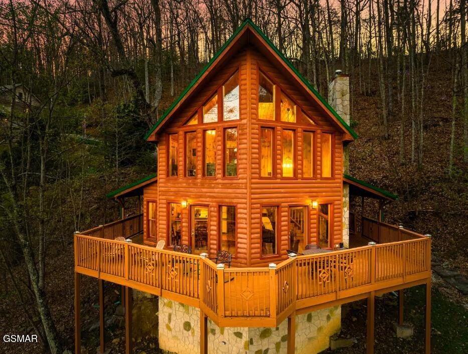 2775 Overholt Trail