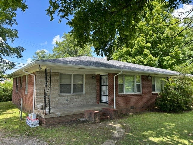 5002 Collinwood Dr