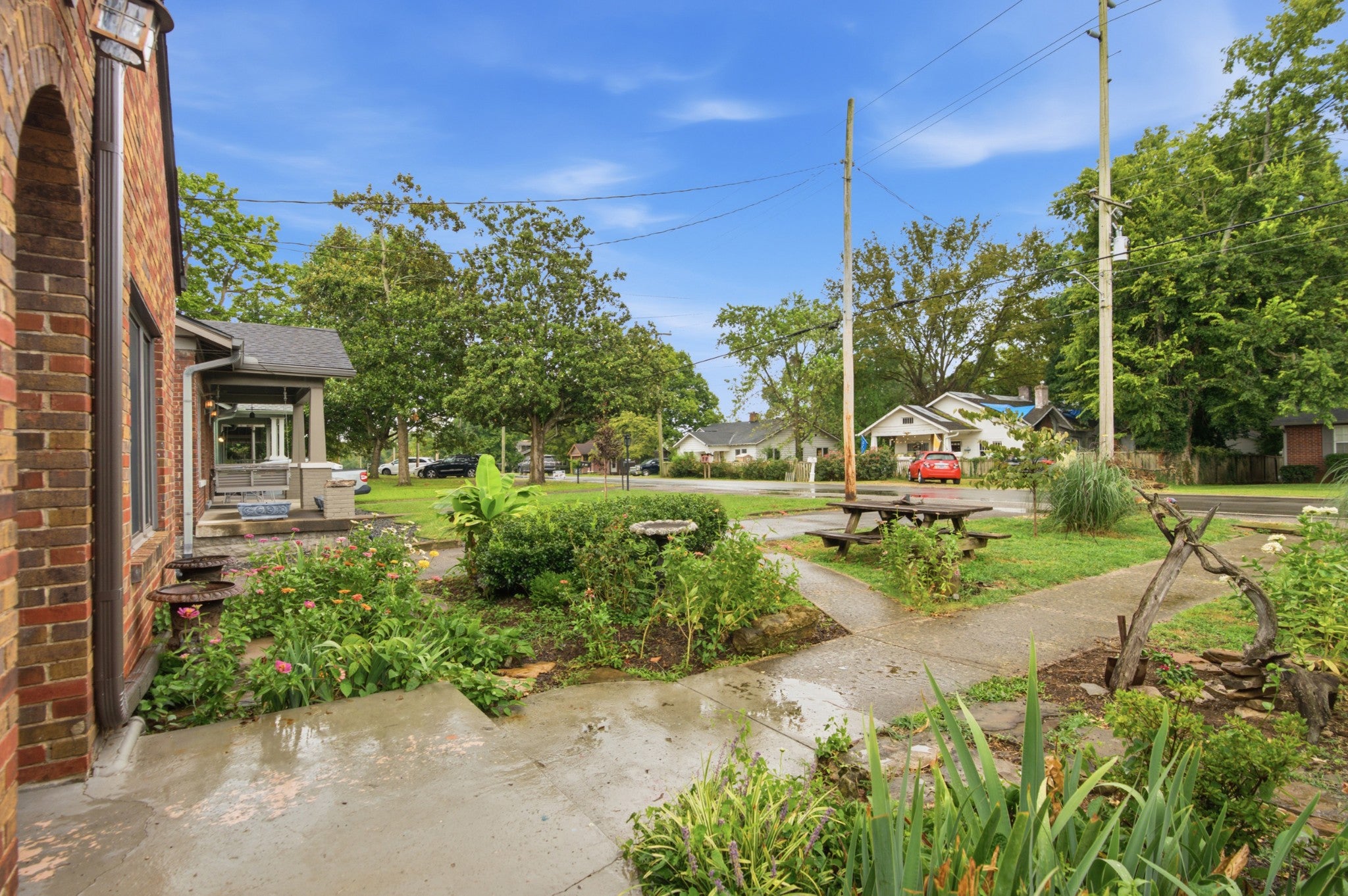 1207 Howard Ave