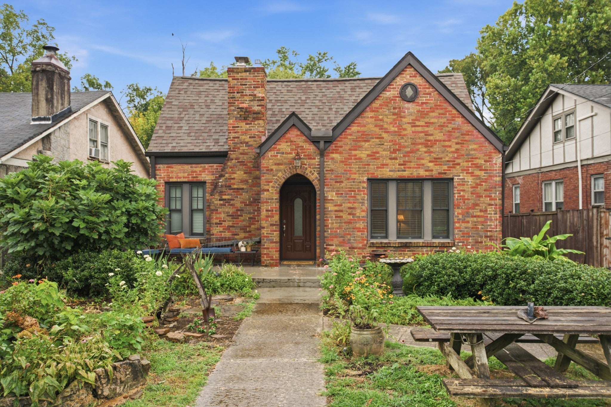 3-bed home at 1207 Howard Ave, Nashville, sold September 24, 2026
