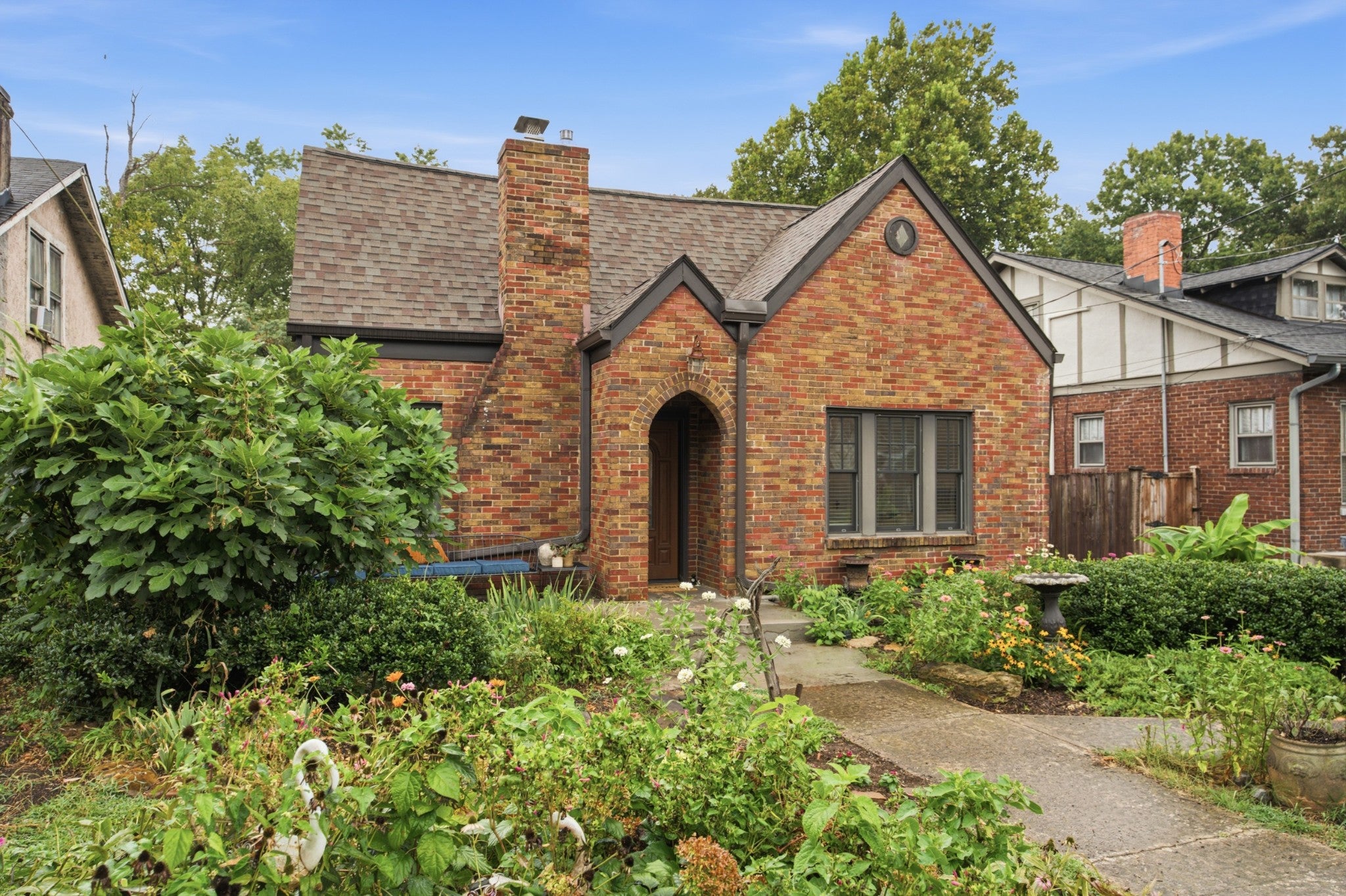 1207 Howard Ave