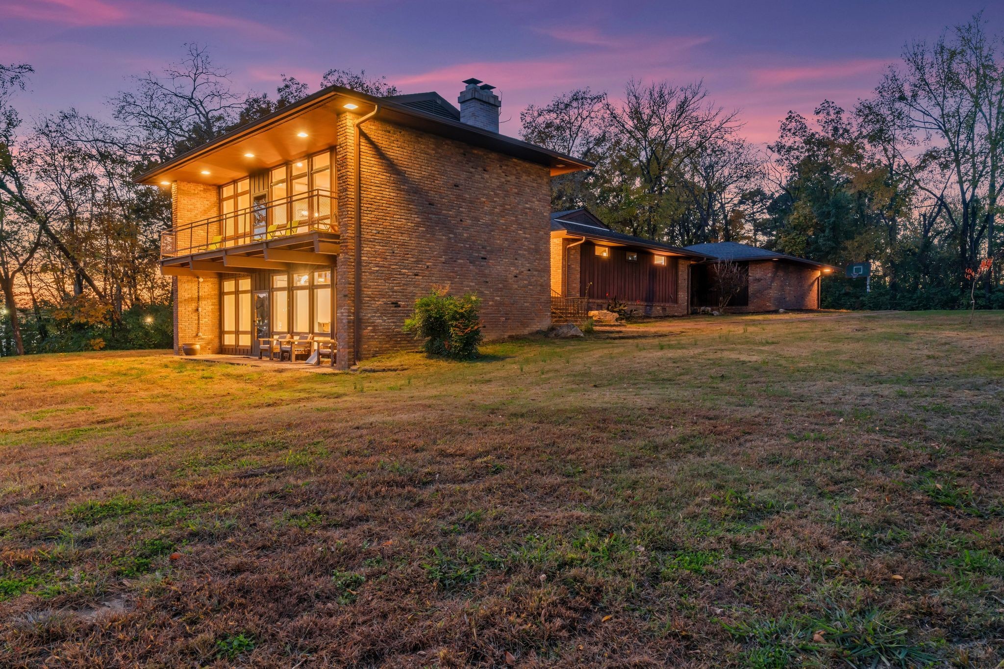 4 Hidden Acres Dr