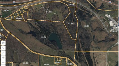1905 Hogan Rd Burns TN 37029