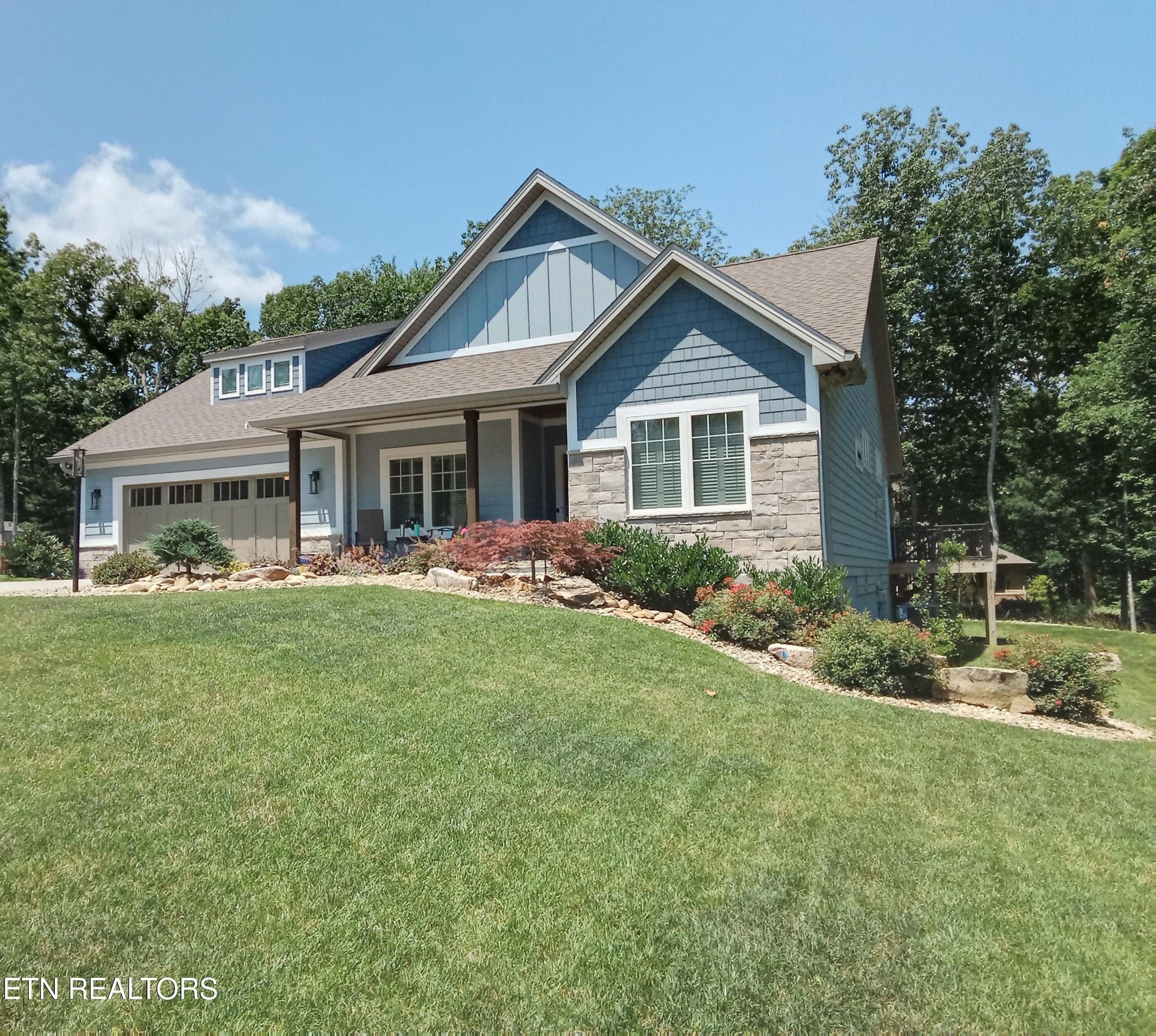 115 Bent Oak Terrace