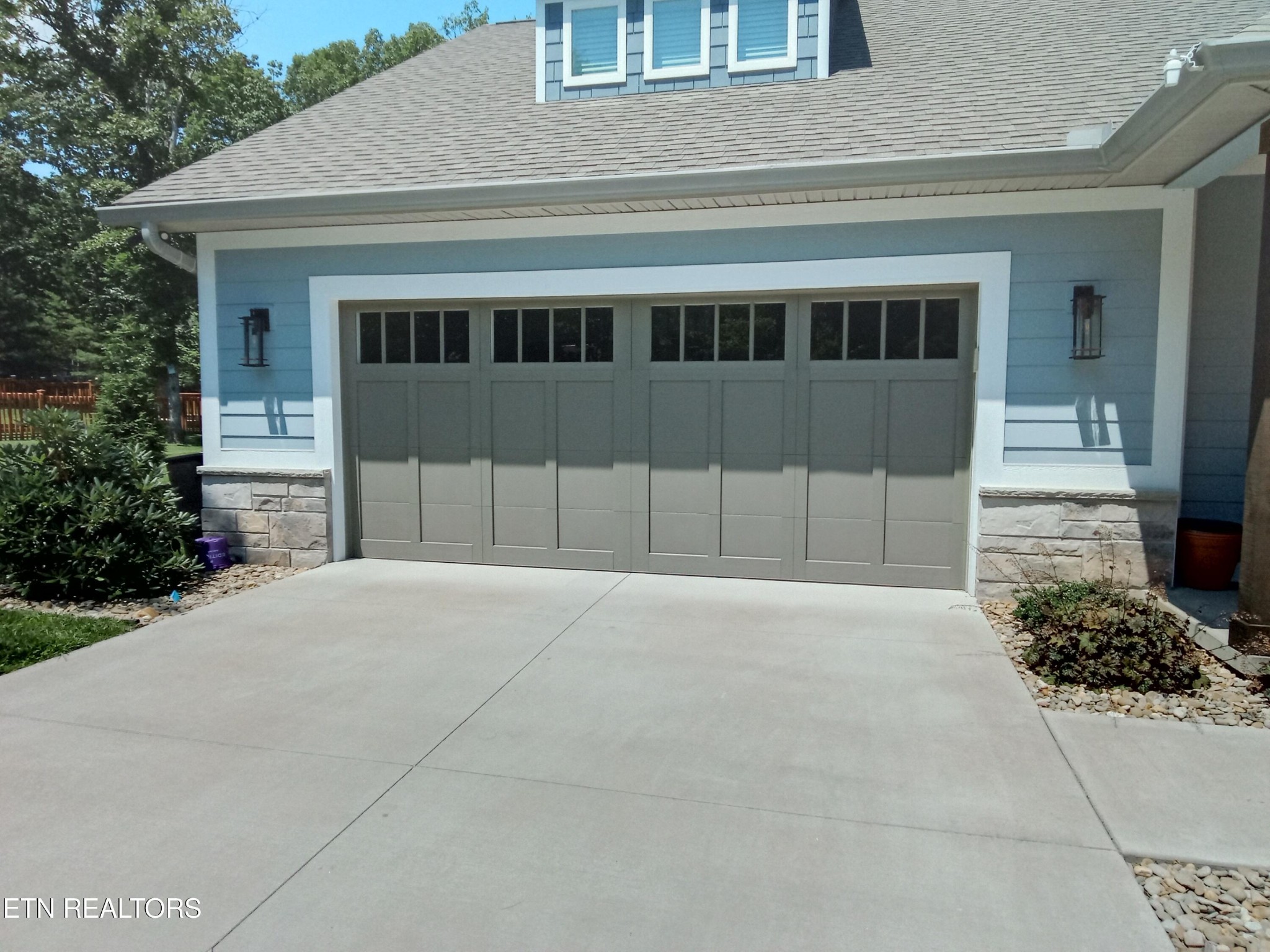 115 Bent Oak Terrace