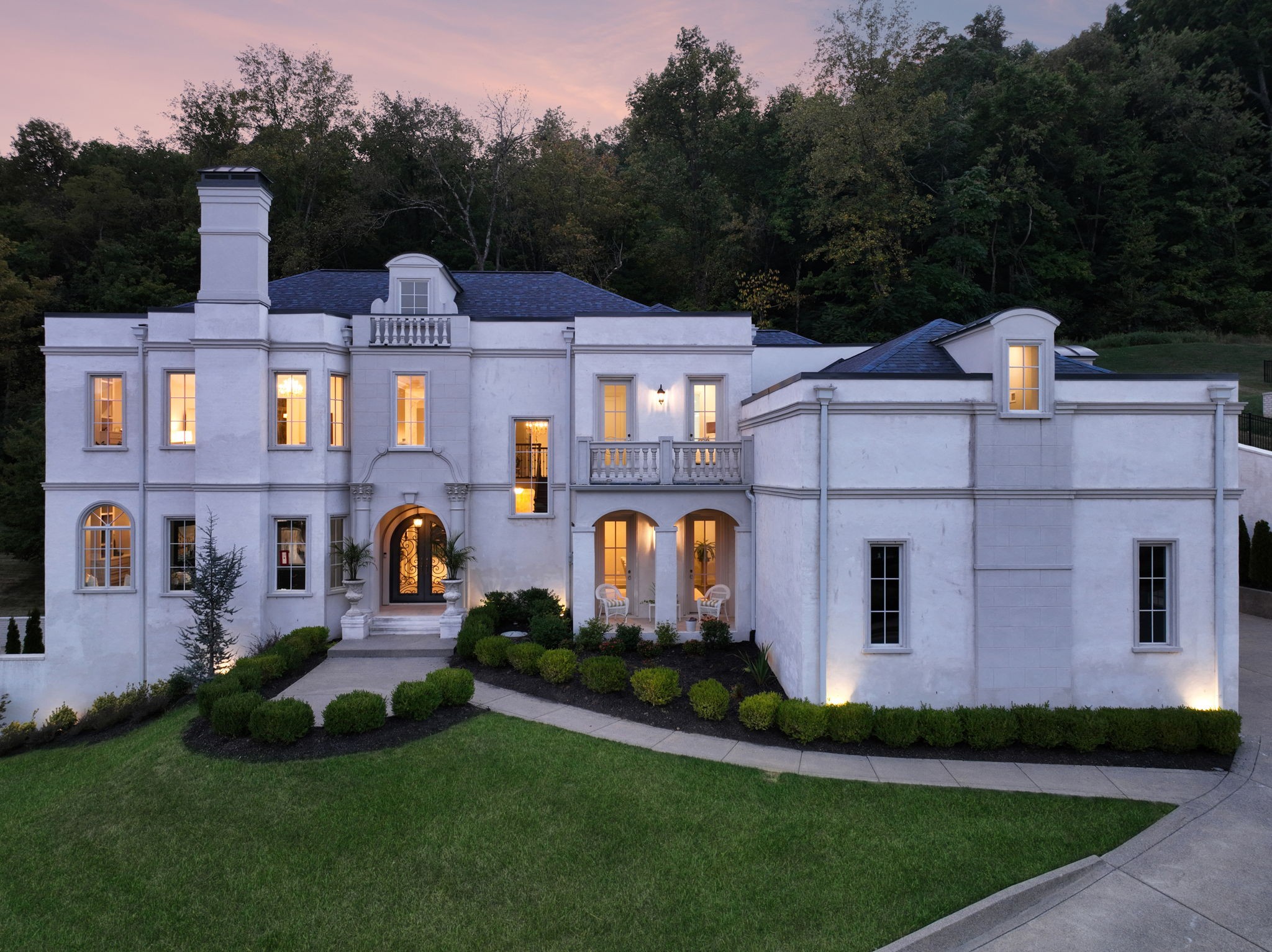 1077 Stockett Dr