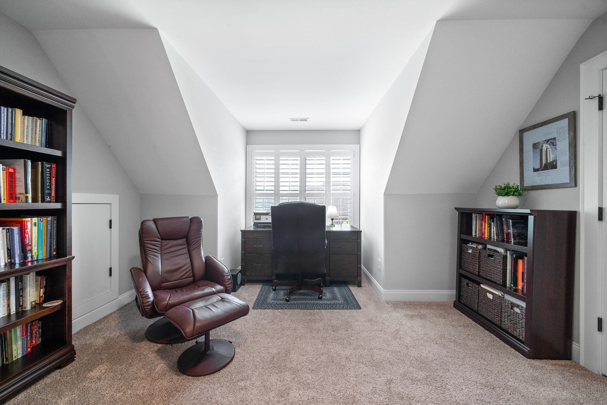 Clarksville, Tennessee 37043, United States, 5 Bedrooms Bedrooms, ,5 BathroomsBathrooms,Residential,Active,132218